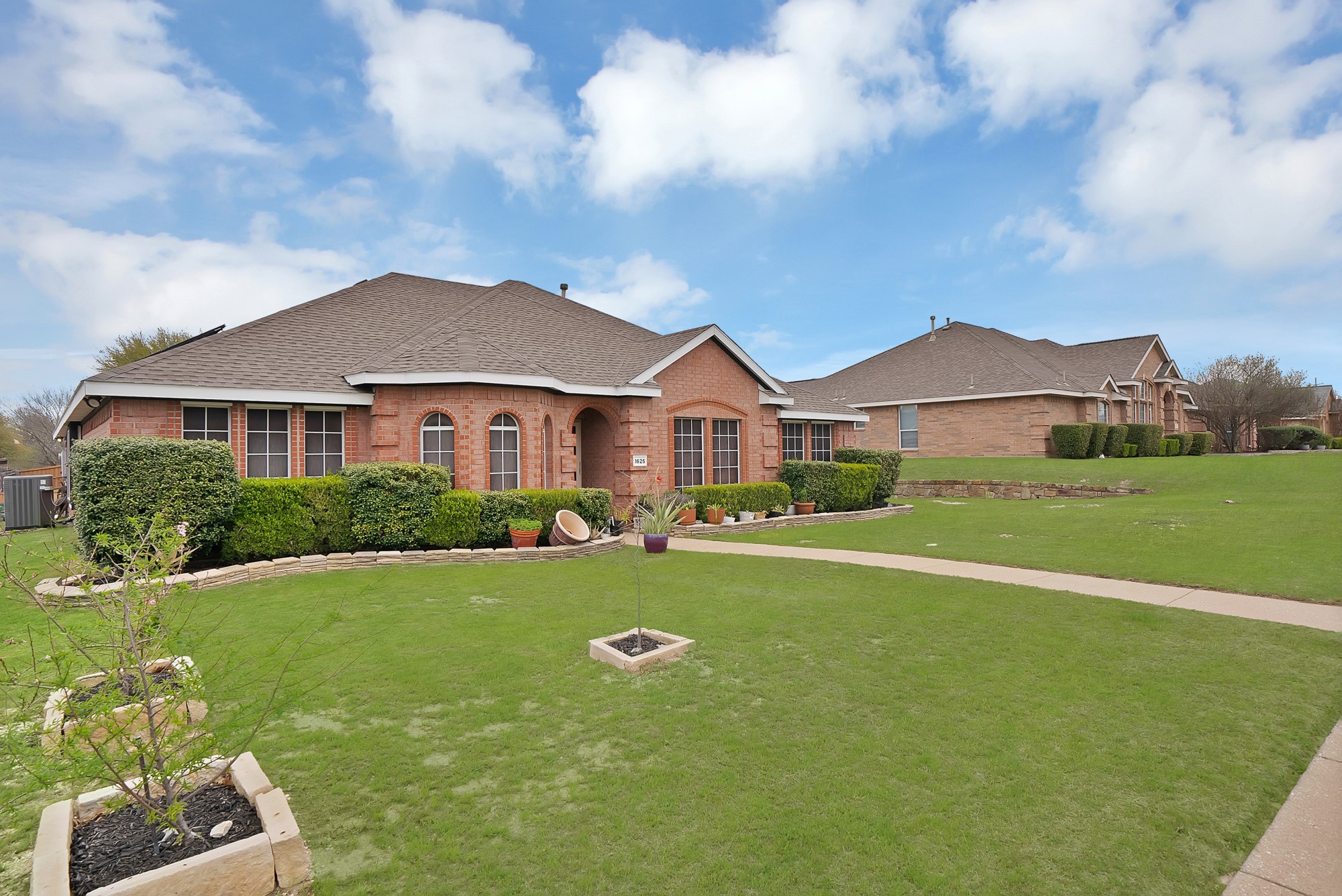 1625 Deer Creek Drive Desoto TX 75115