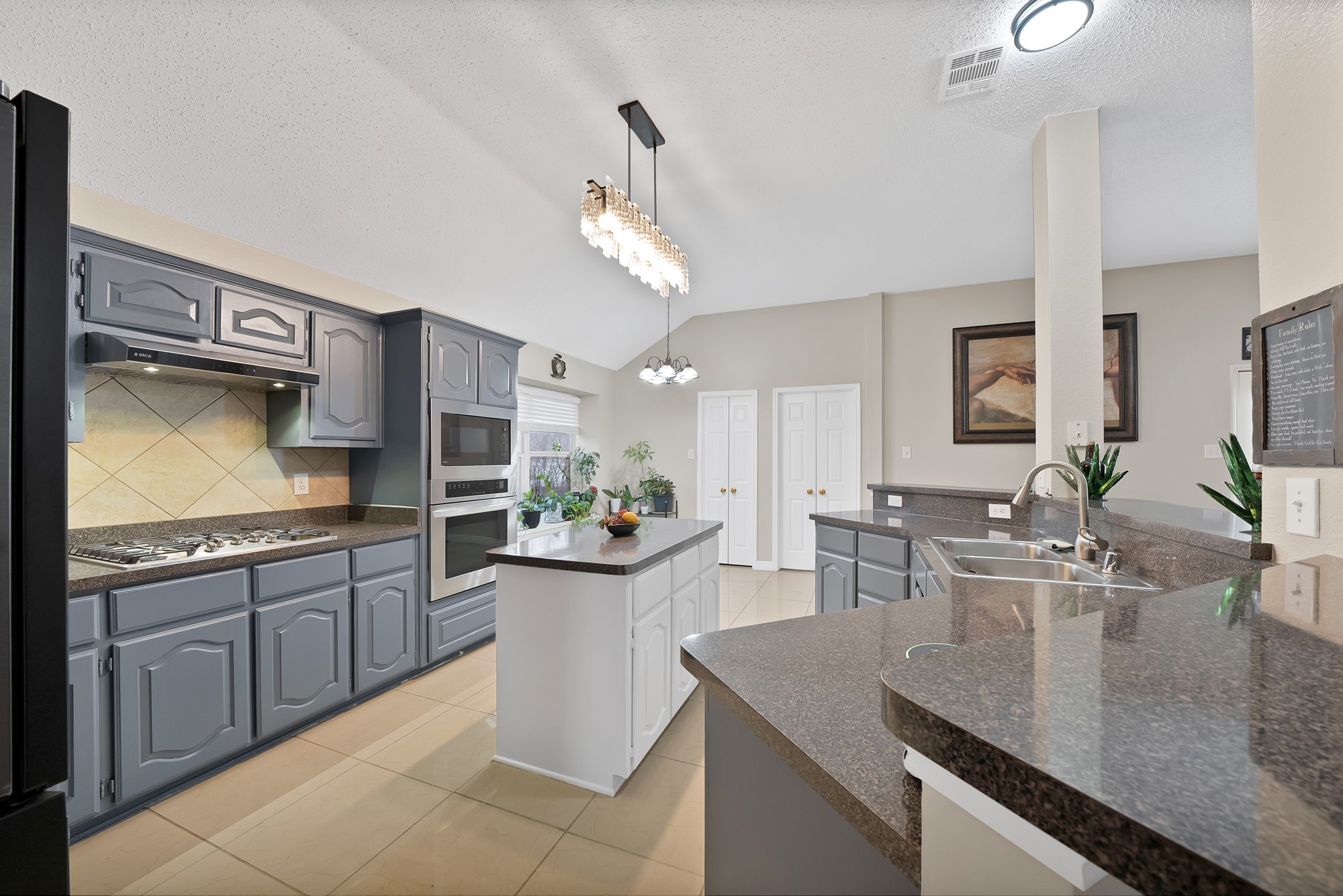 1625 Deer Creek Drive Desoto TX 75115