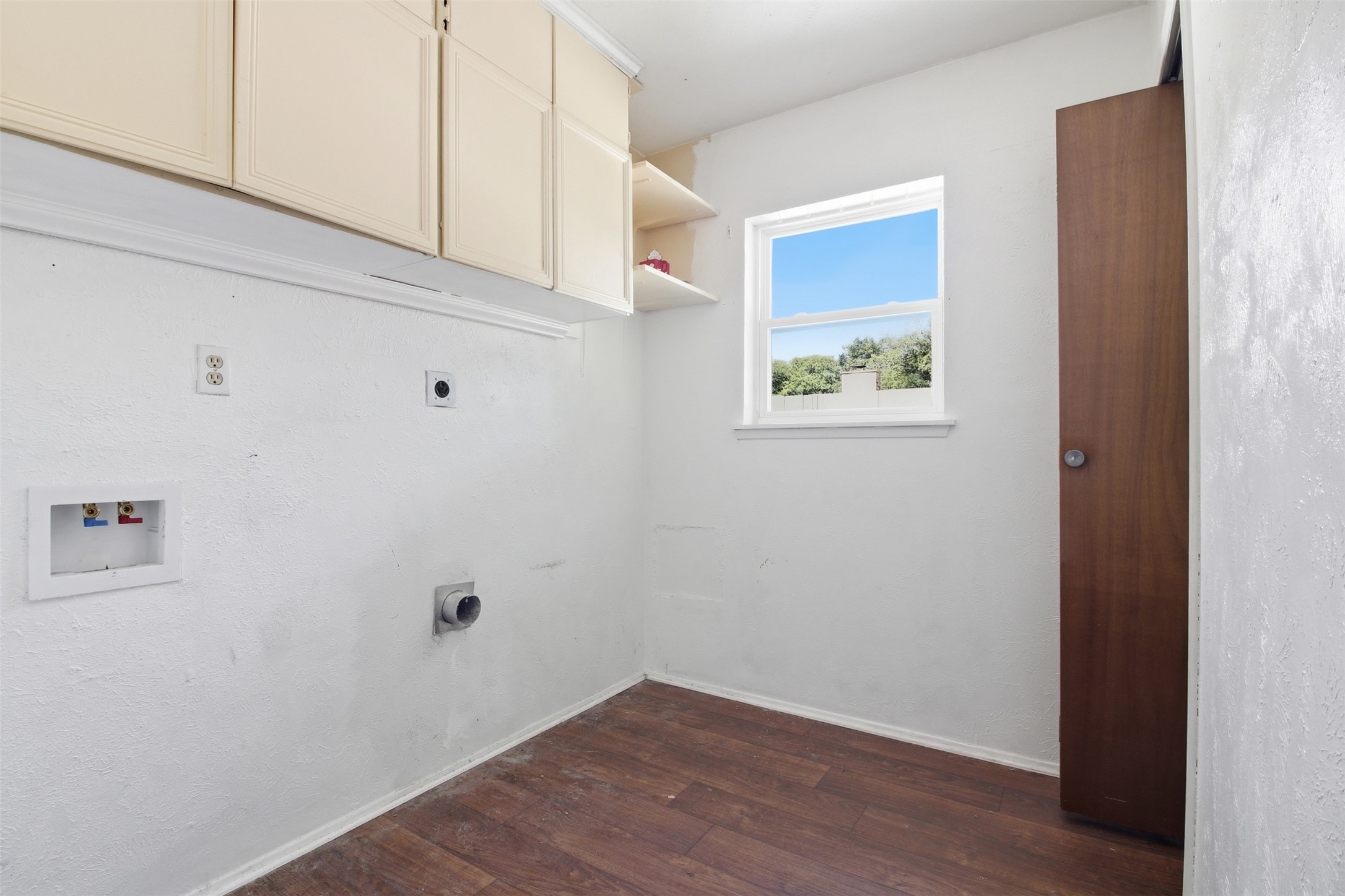 2604 Woodside Drive Arlington TX 76016