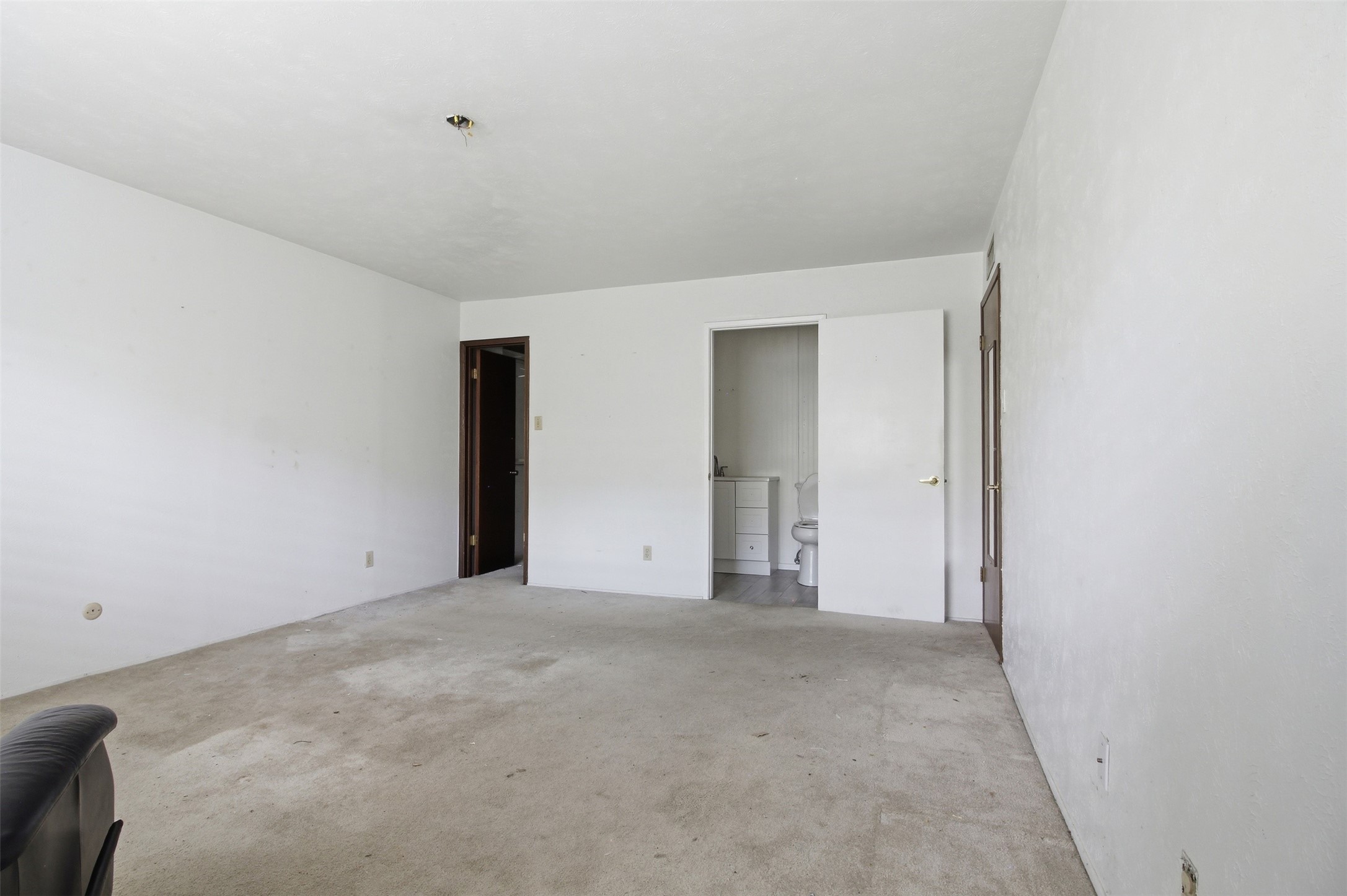 2604 Woodside Drive Arlington TX 76016