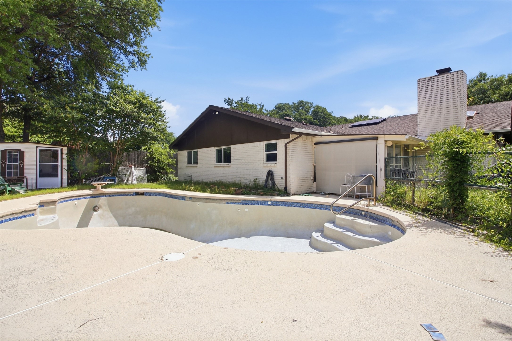 2604 Woodside Drive Arlington TX 76016