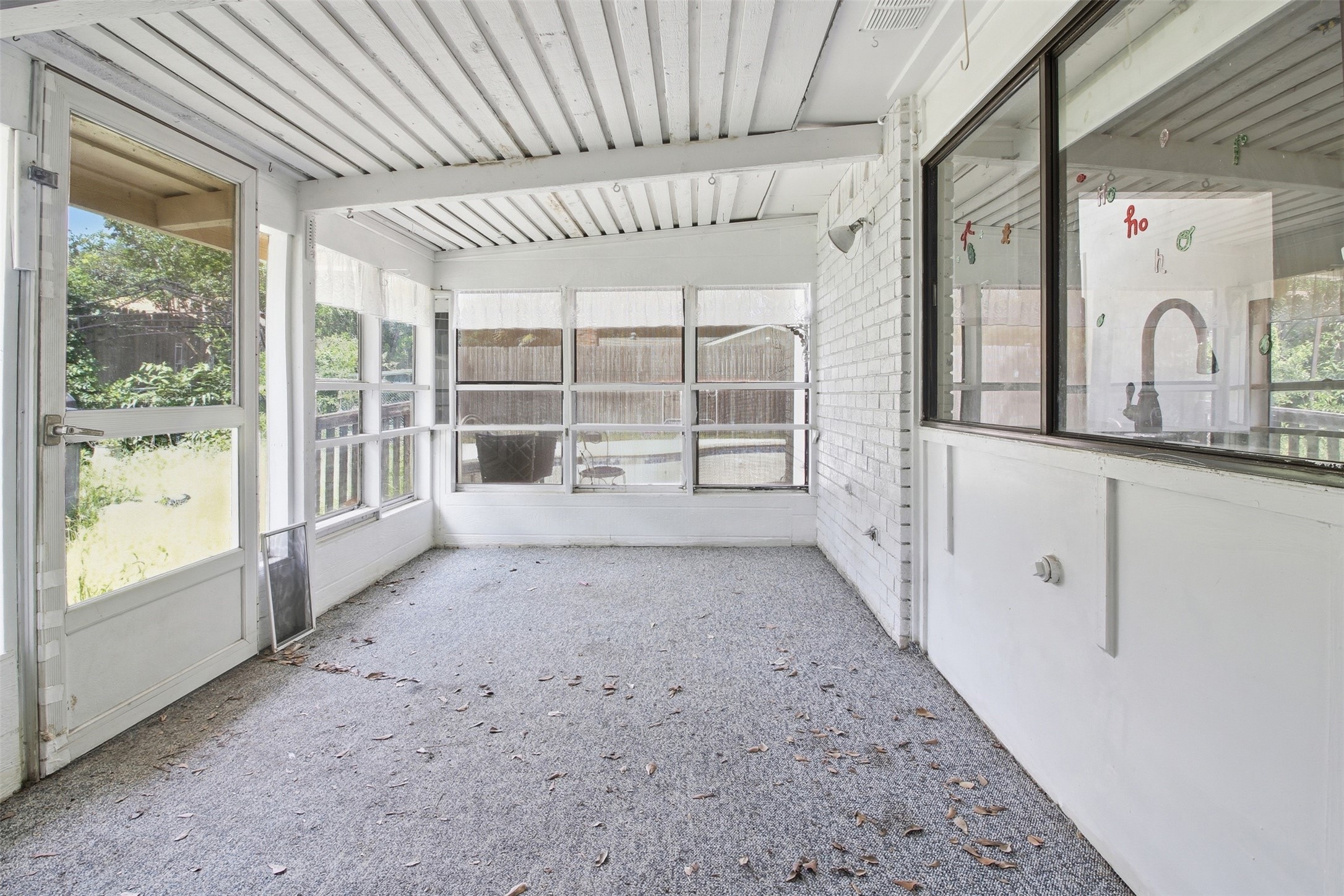 2604 Woodside Drive Arlington TX 76016
