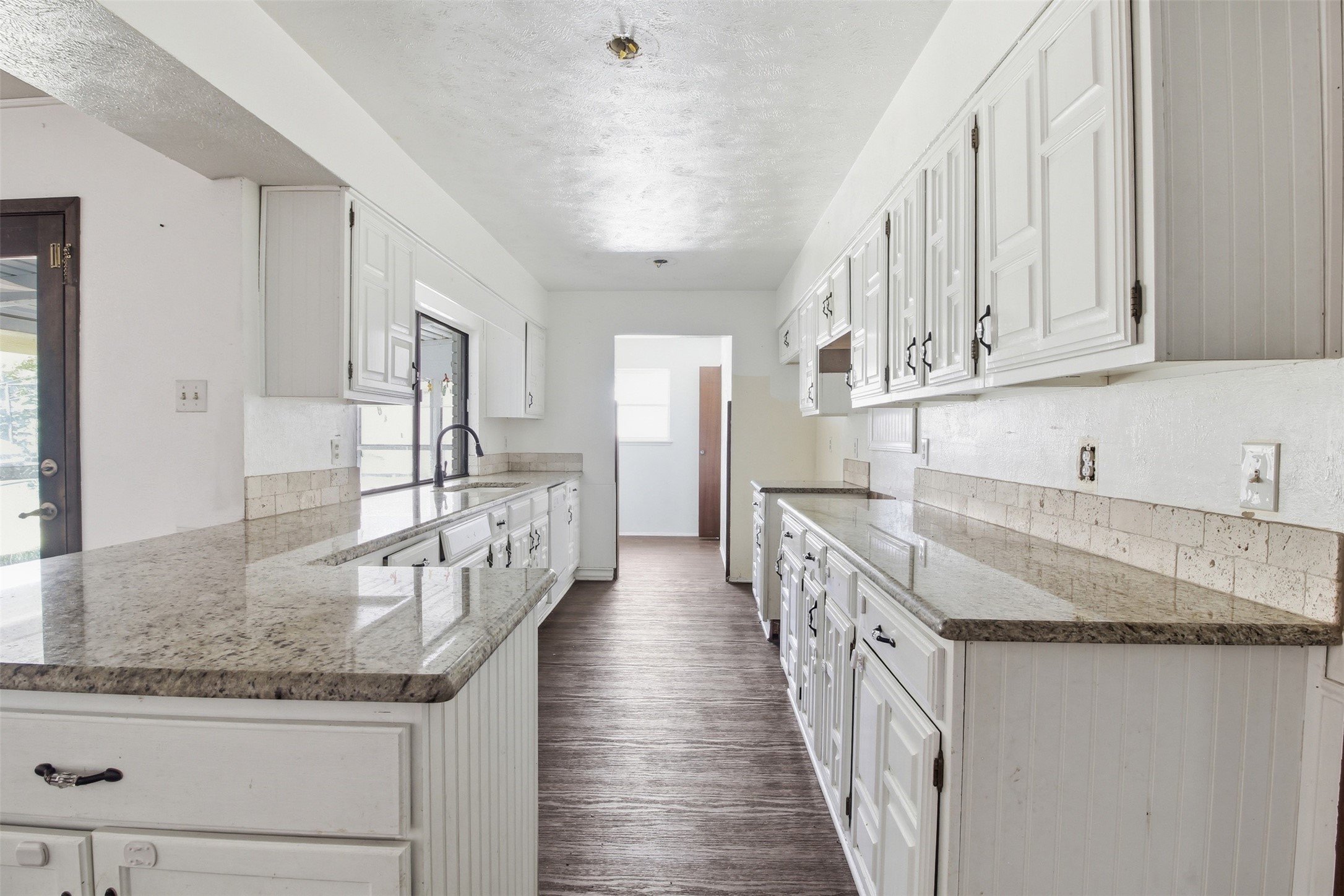 2604 Woodside Drive Arlington TX 76016