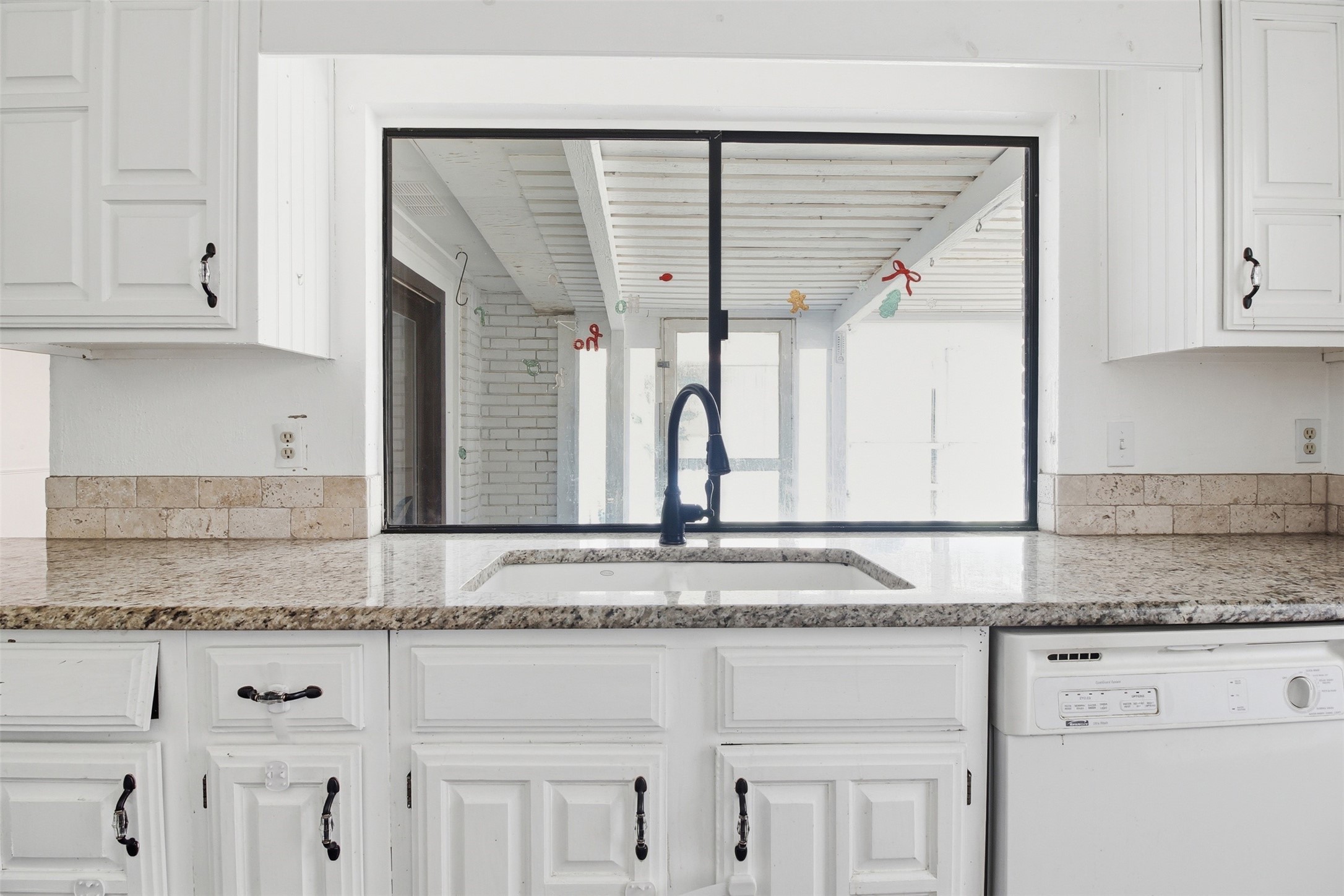 2604 Woodside Drive Arlington TX 76016