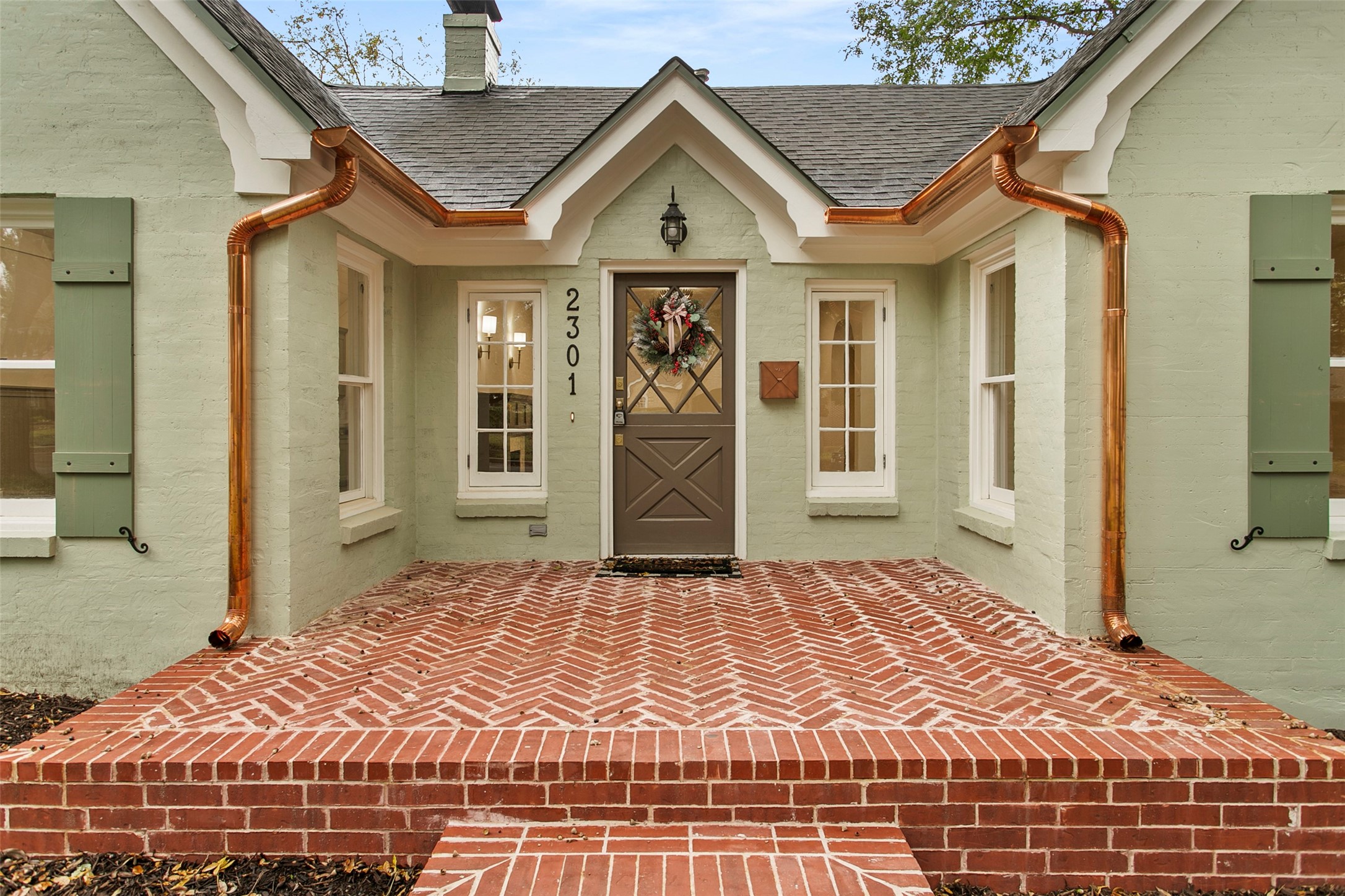 2301 Stanley Avenue Fort Worth TX 76110