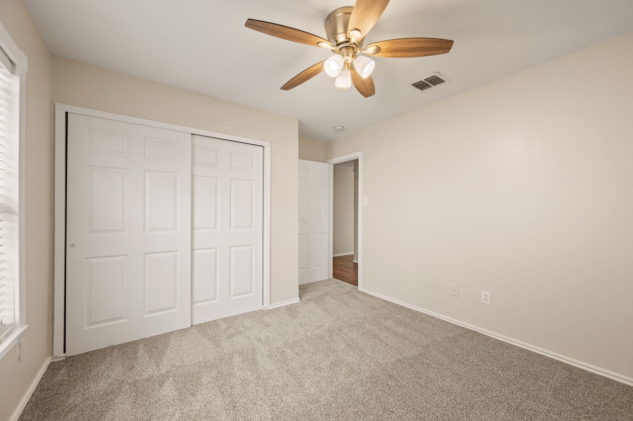 10104 Chapel Glen Terrace Fort Worth TX 76116