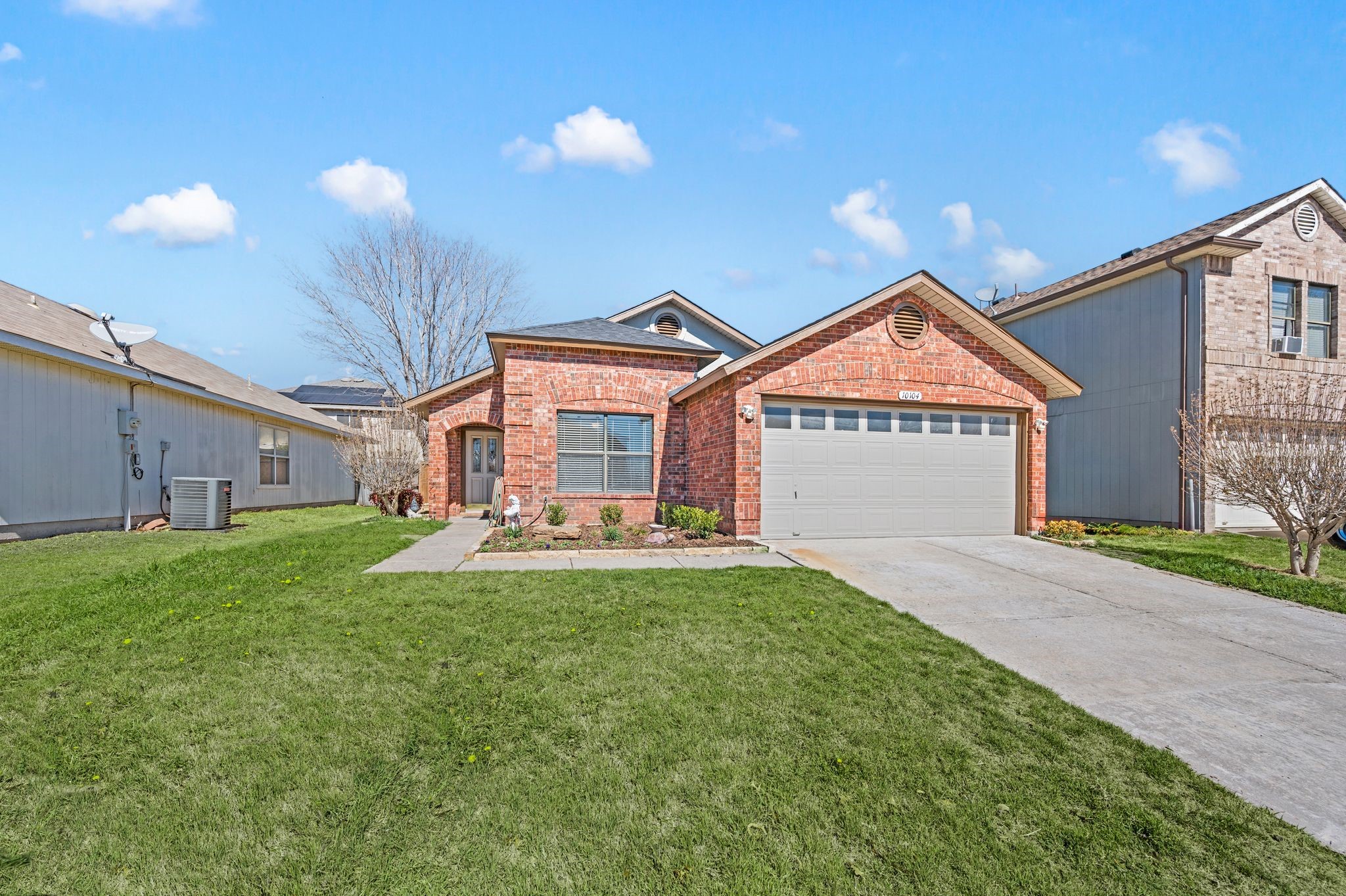 10104 Chapel Glen Terrace Fort Worth TX 76116