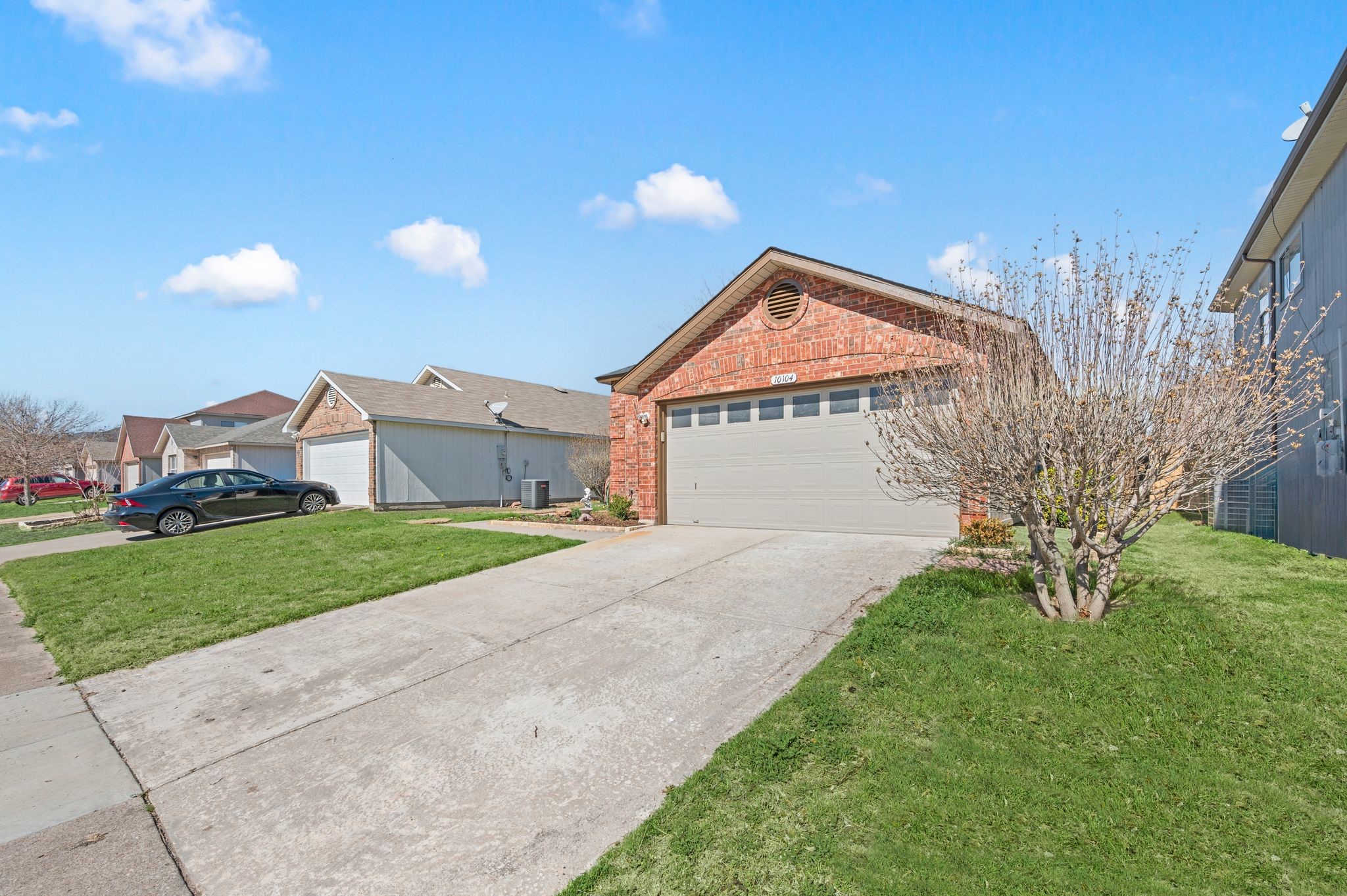 10104 Chapel Glen Terrace Fort Worth TX 76116