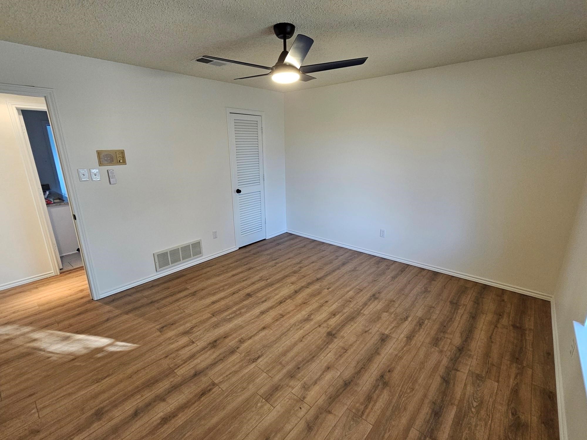 1817 Rhinevalley Drive Arlington TX 76012