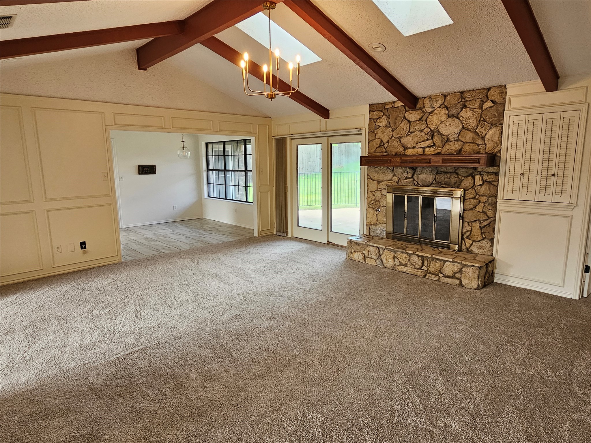 1817 Rhinevalley Drive Arlington TX 76012