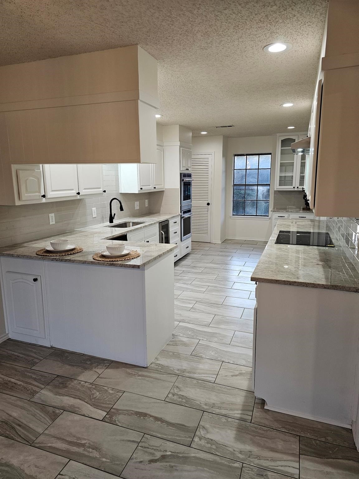 1817 Rhinevalley Drive Arlington TX 76012