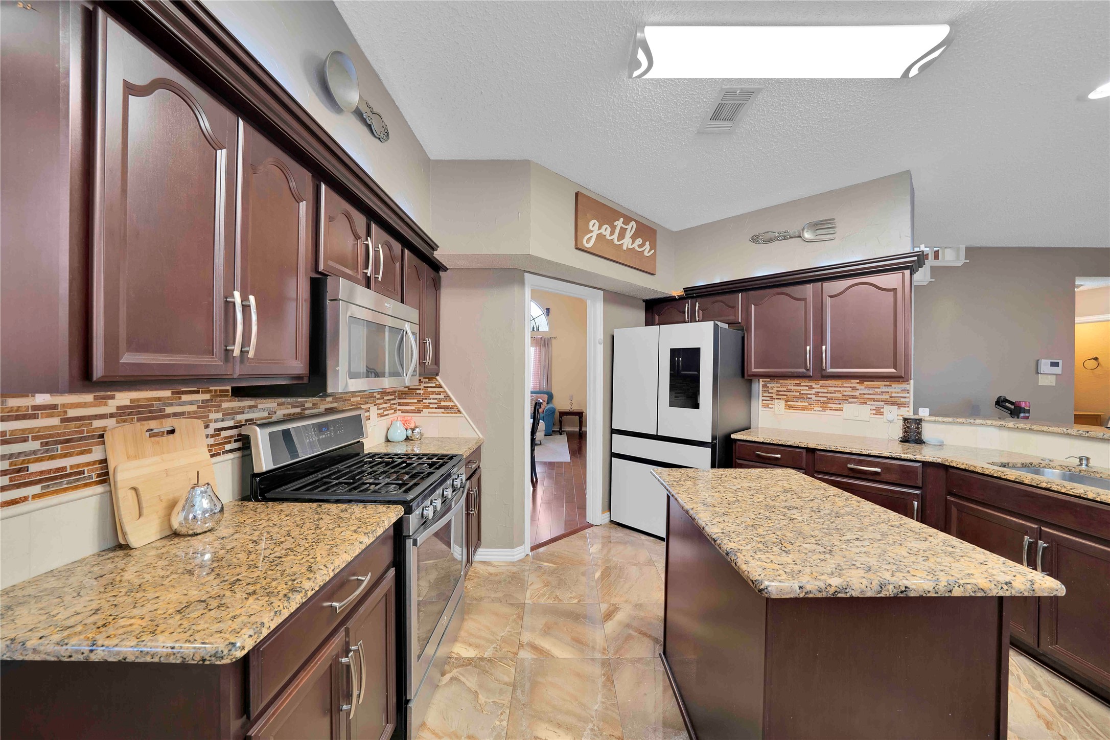 9352 Riverwalk Lane Irving TX 75063