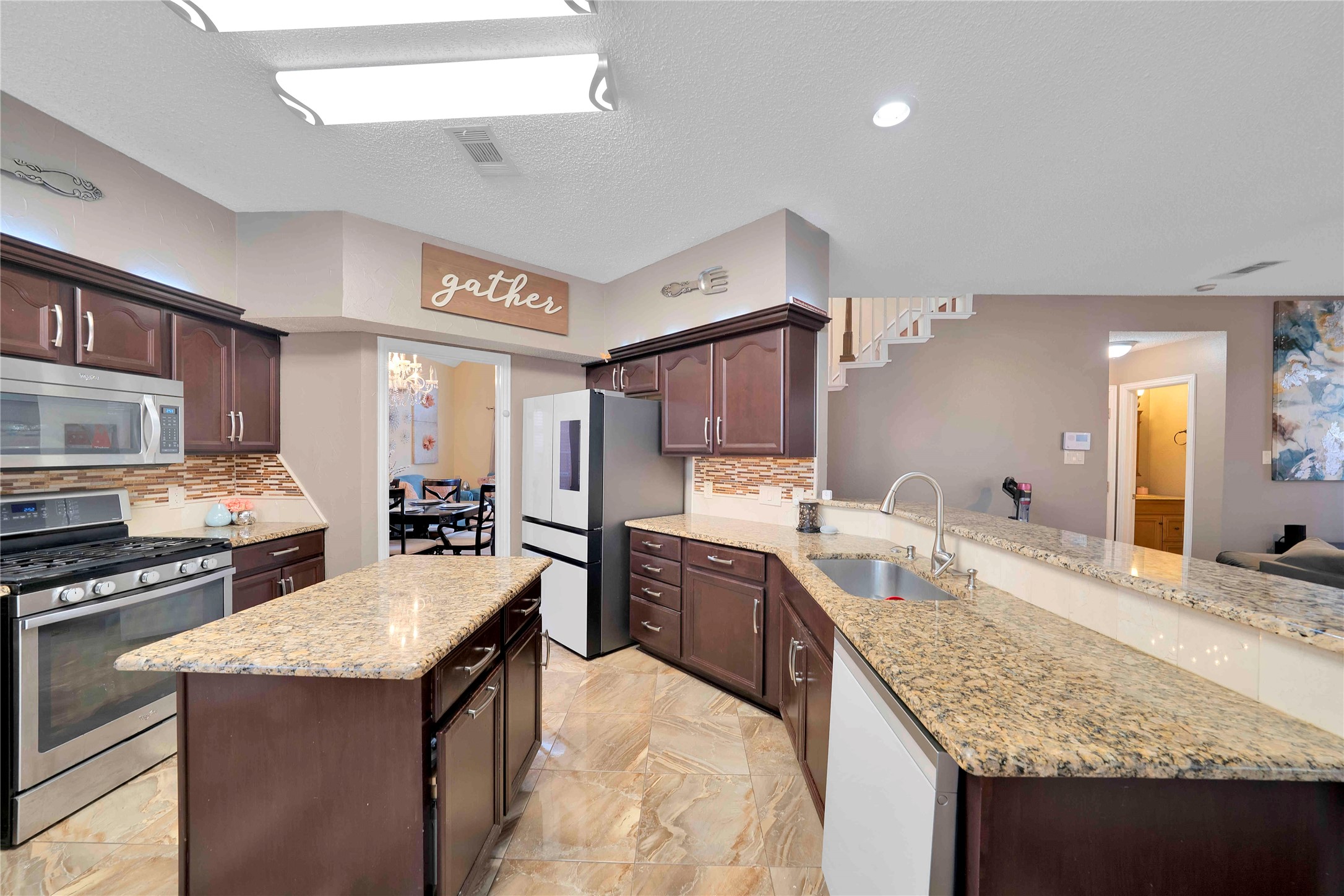 9352 Riverwalk Lane Irving TX 75063