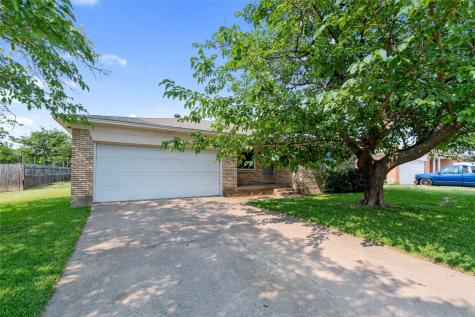 215 Emporia Lane Duncanville TX 75116