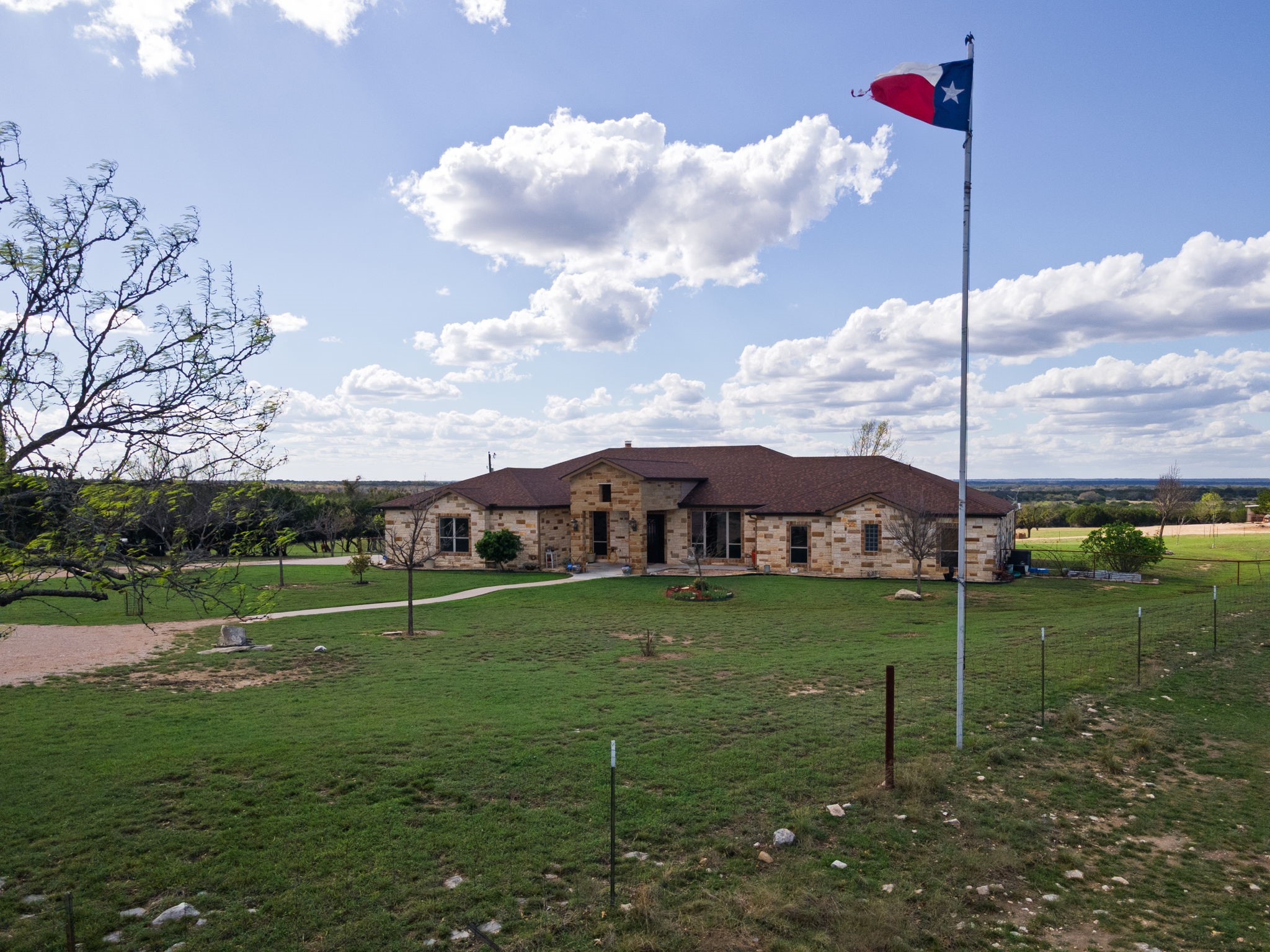 5450 County Road 101 Lampasas TX 76550