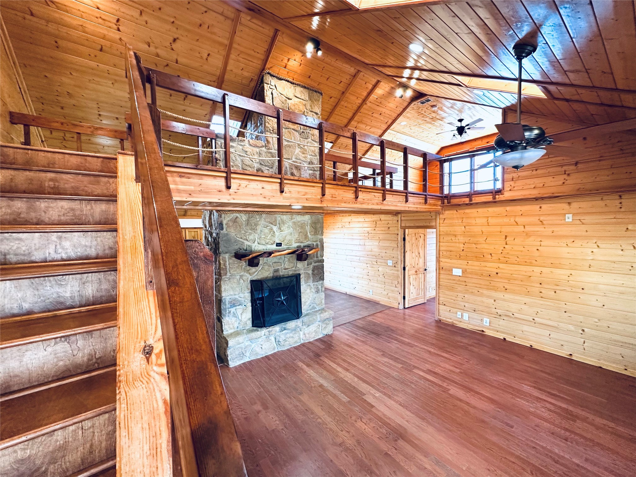 349 Lake Point Comanche TX 76442