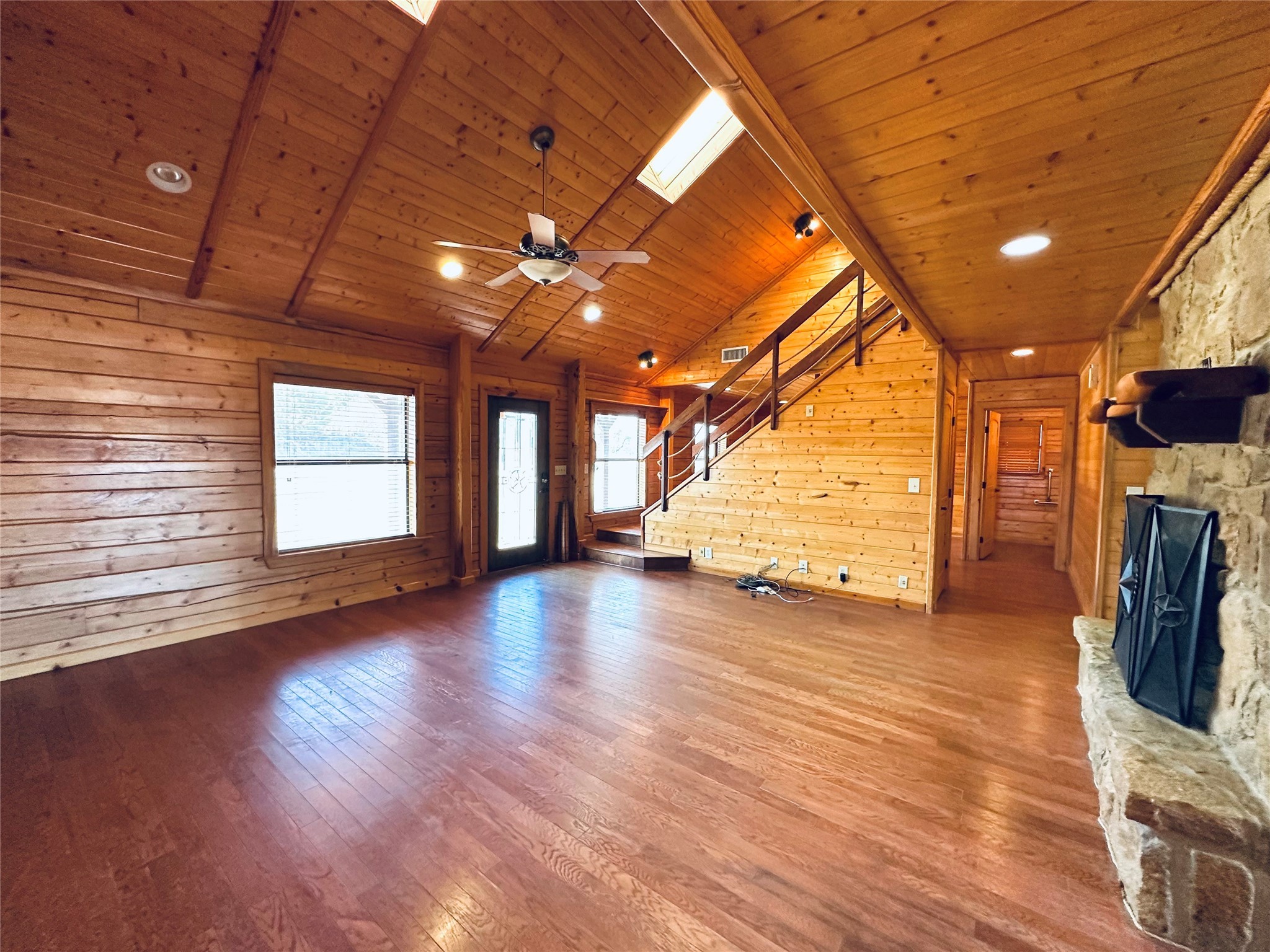 349 Lake Point Comanche TX 76442