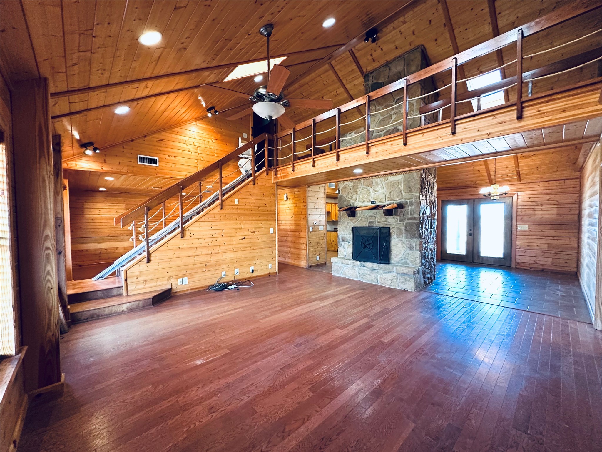 349 Lake Point Comanche TX 76442