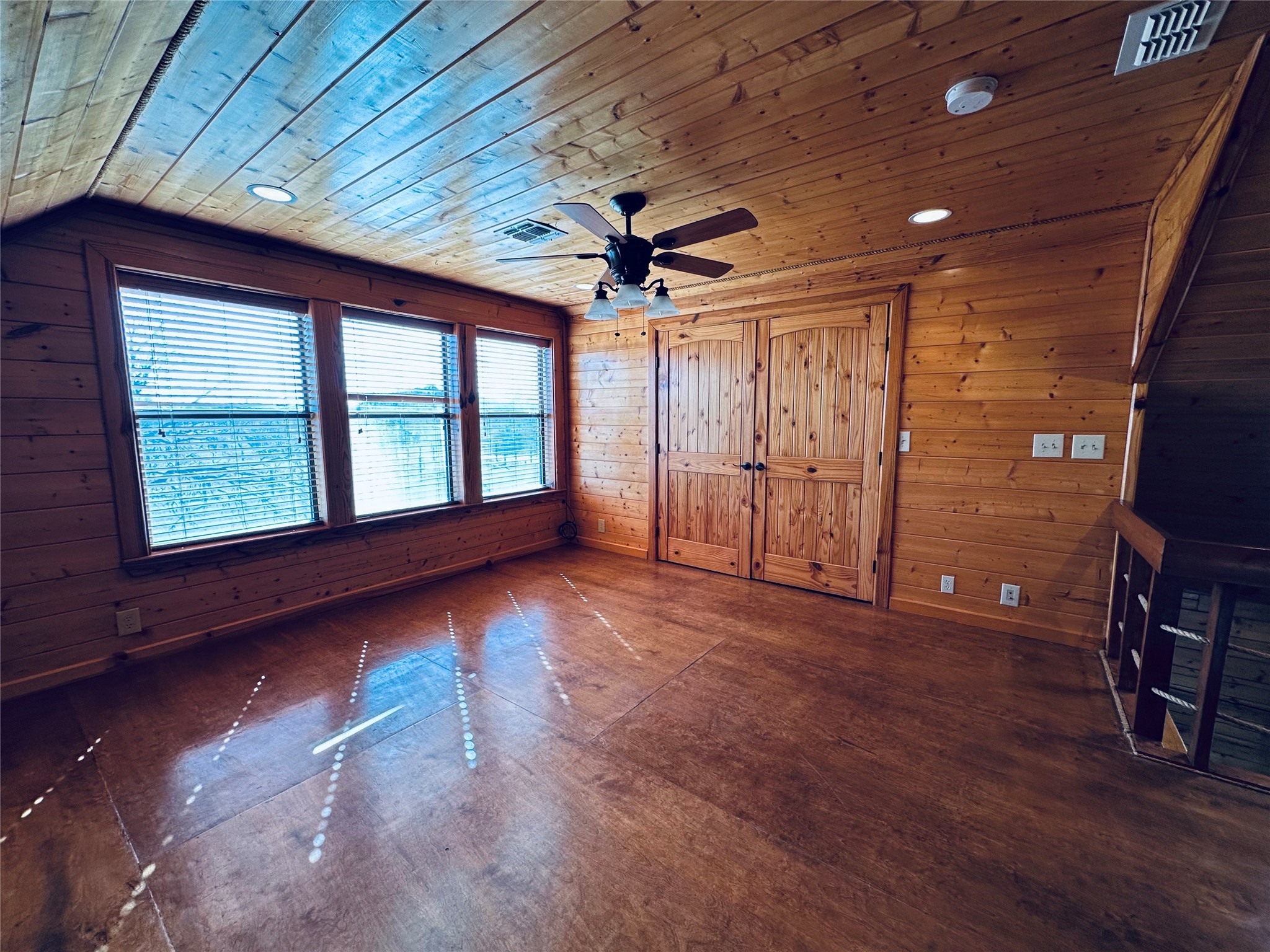 349 Lake Point Comanche TX 76442