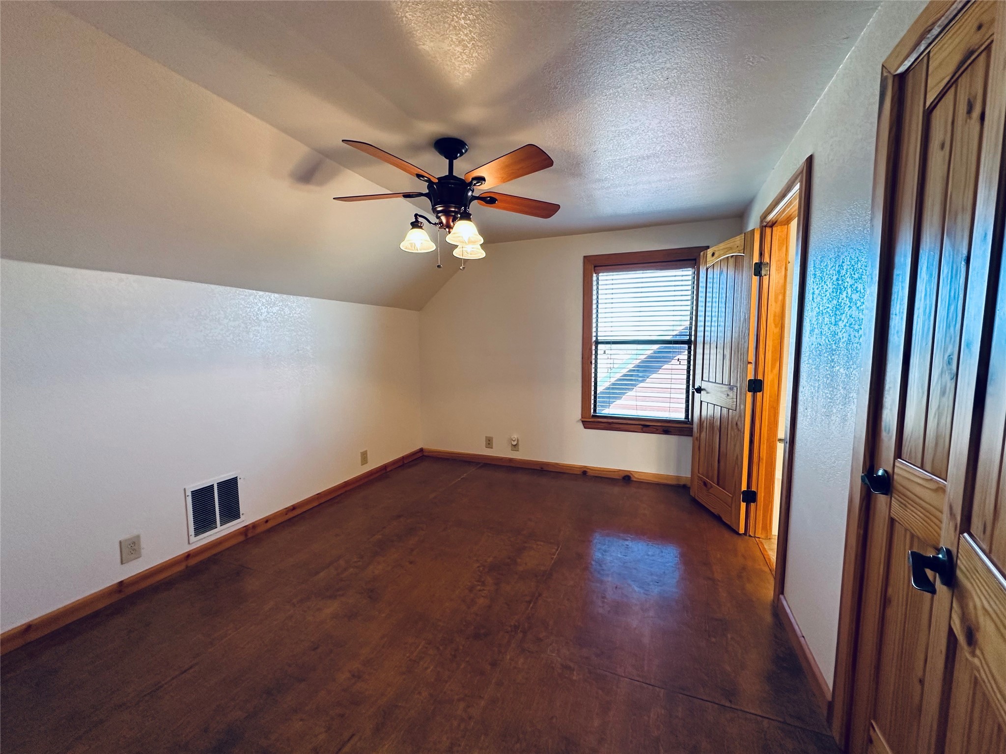 349 Lake Point Comanche TX 76442