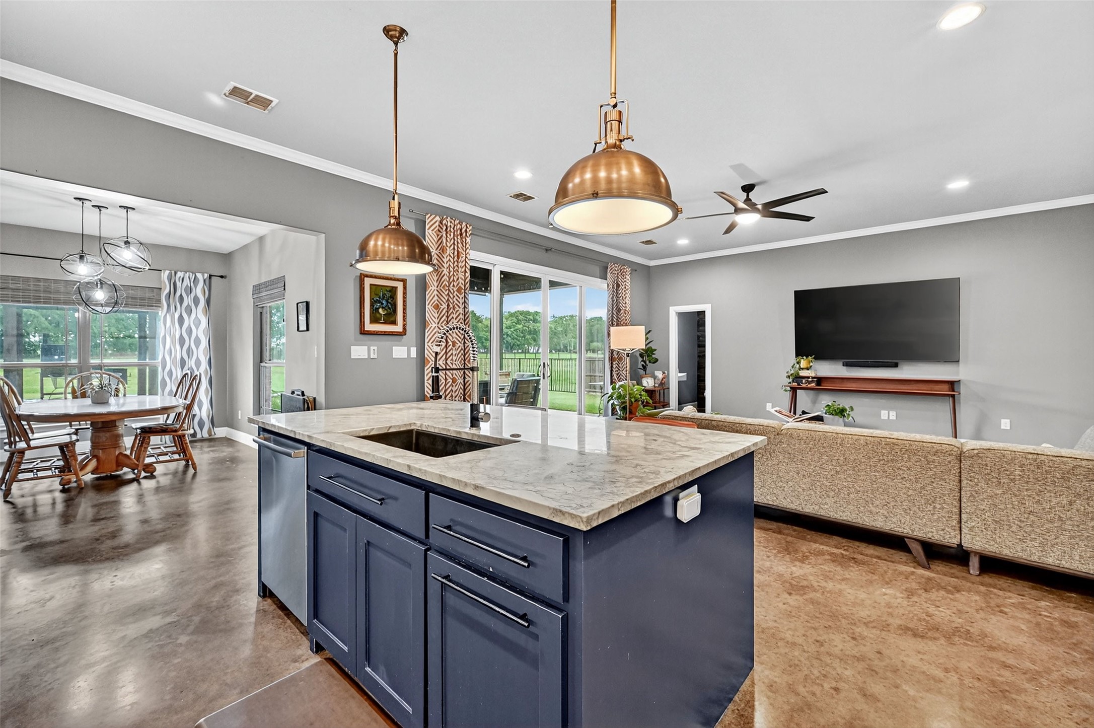 686 Cypress Point Drive Gunter TX 75058