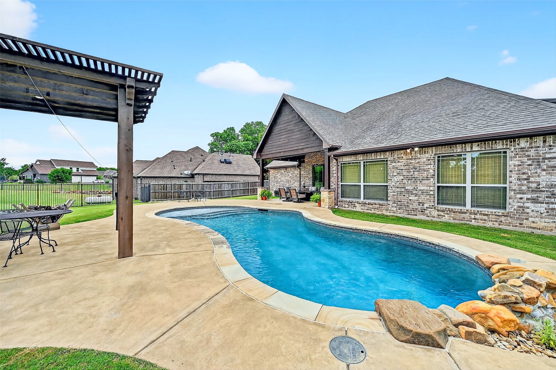 686 Cypress Point Drive Gunter TX 75058