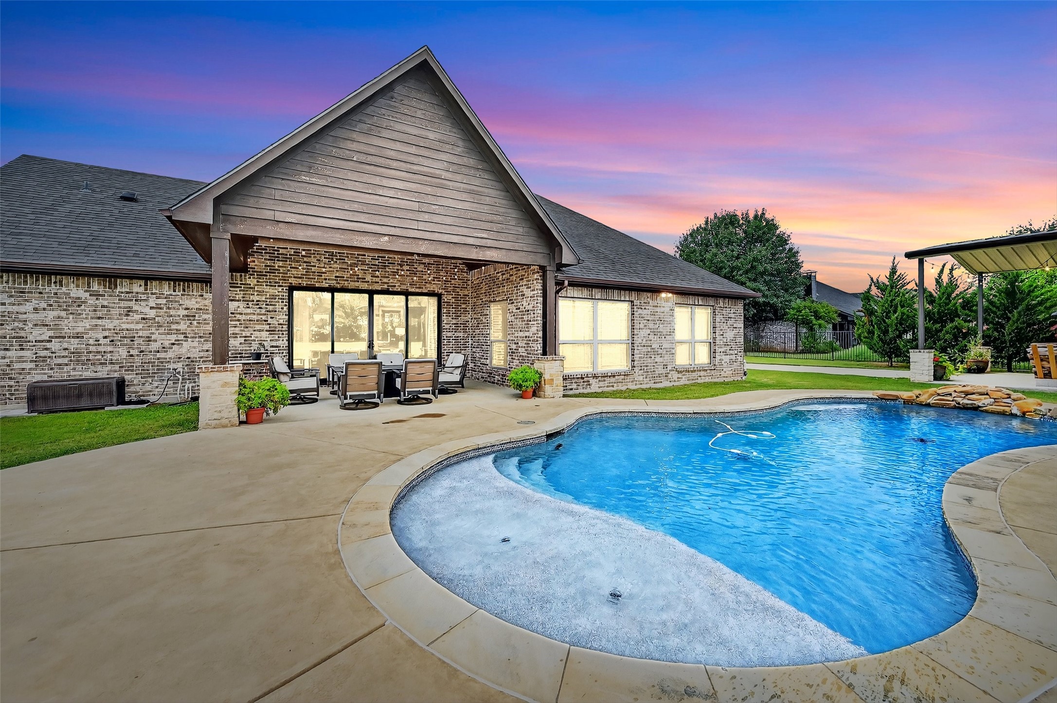 686 Cypress Point Drive Gunter TX 75058