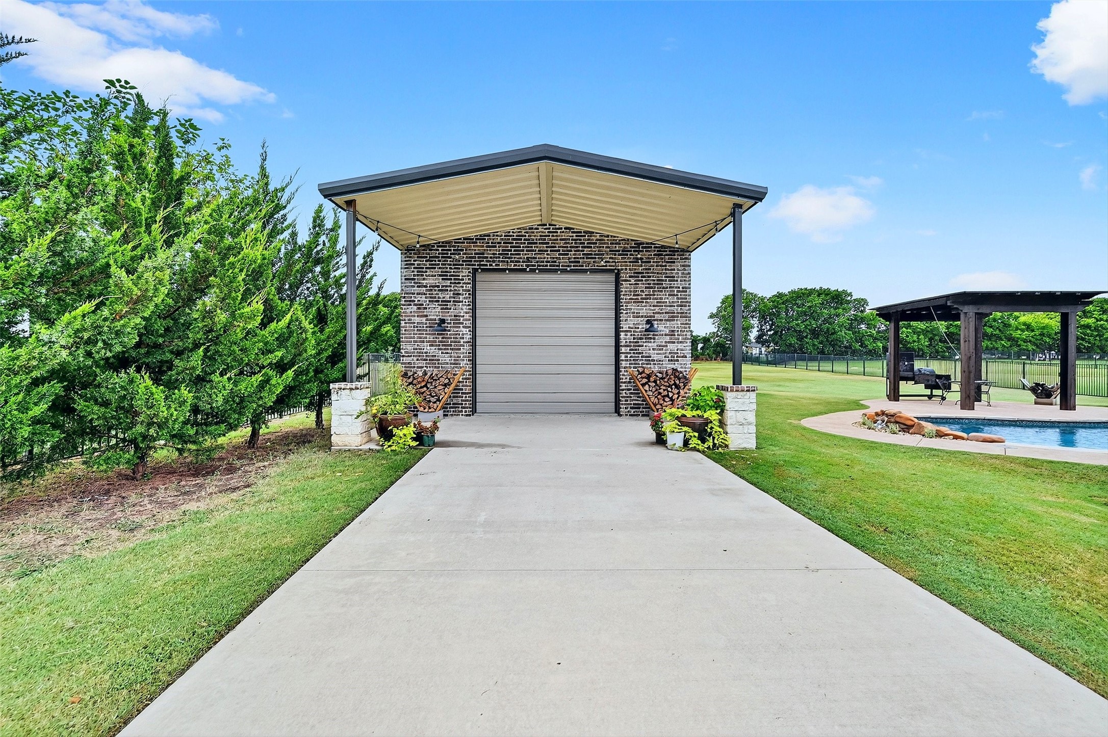 686 Cypress Point Drive Gunter TX 75058
