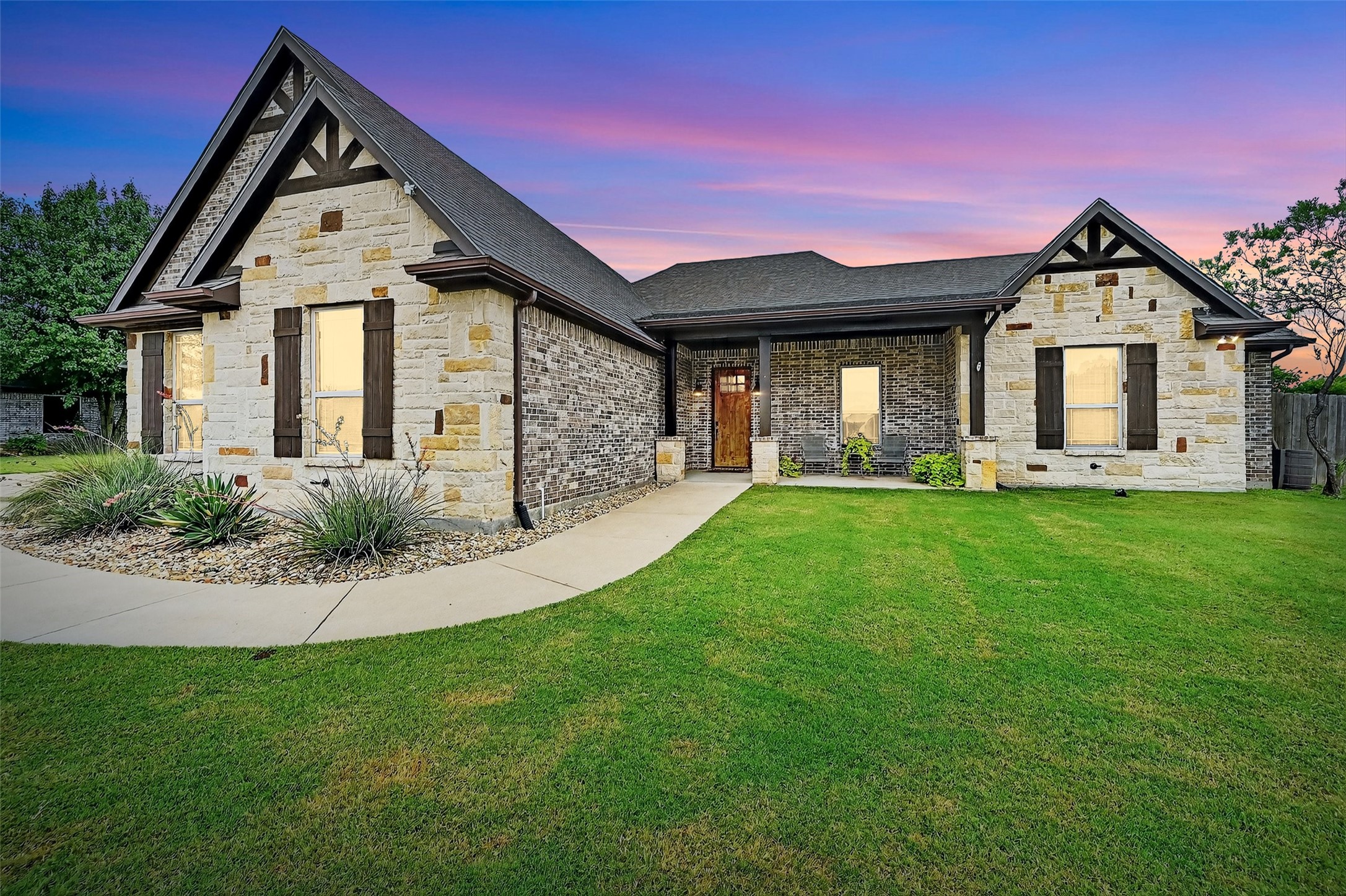 686 Cypress Point Drive Gunter TX 75058