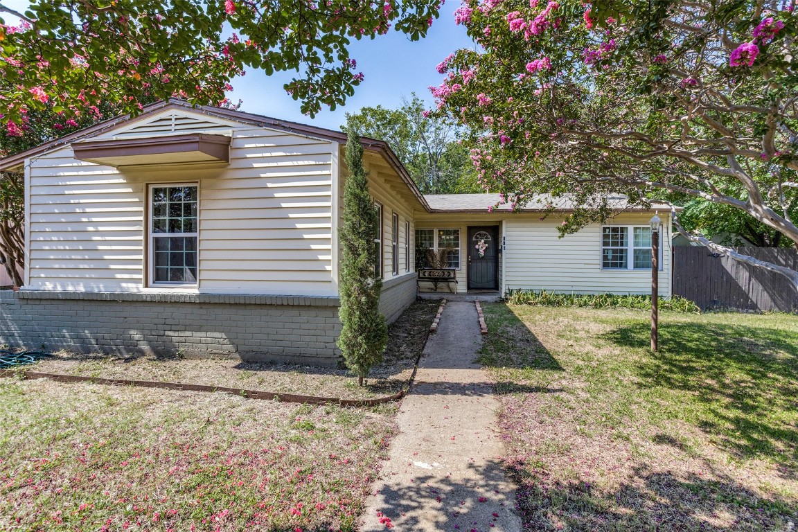 801 Hoke Smith Drive Dallas TX 75224