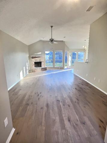 228 W Glen Meadow Drive Glenn Heights TX 75154