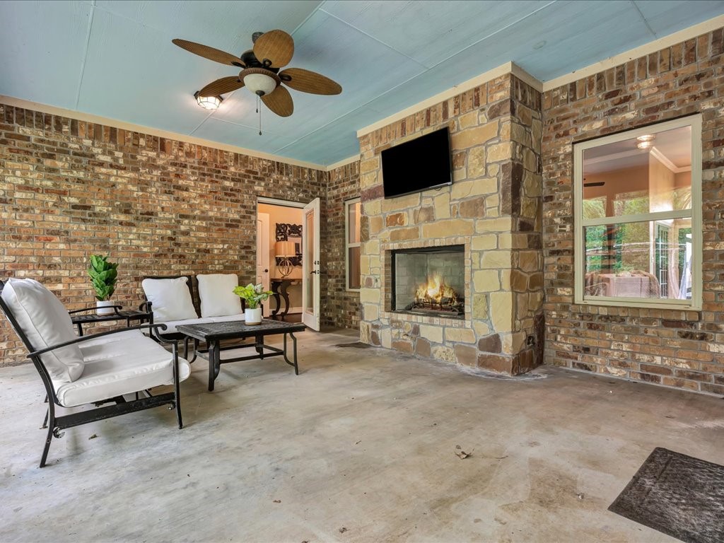 138 Copperwood Loop Lufkin TX 75901