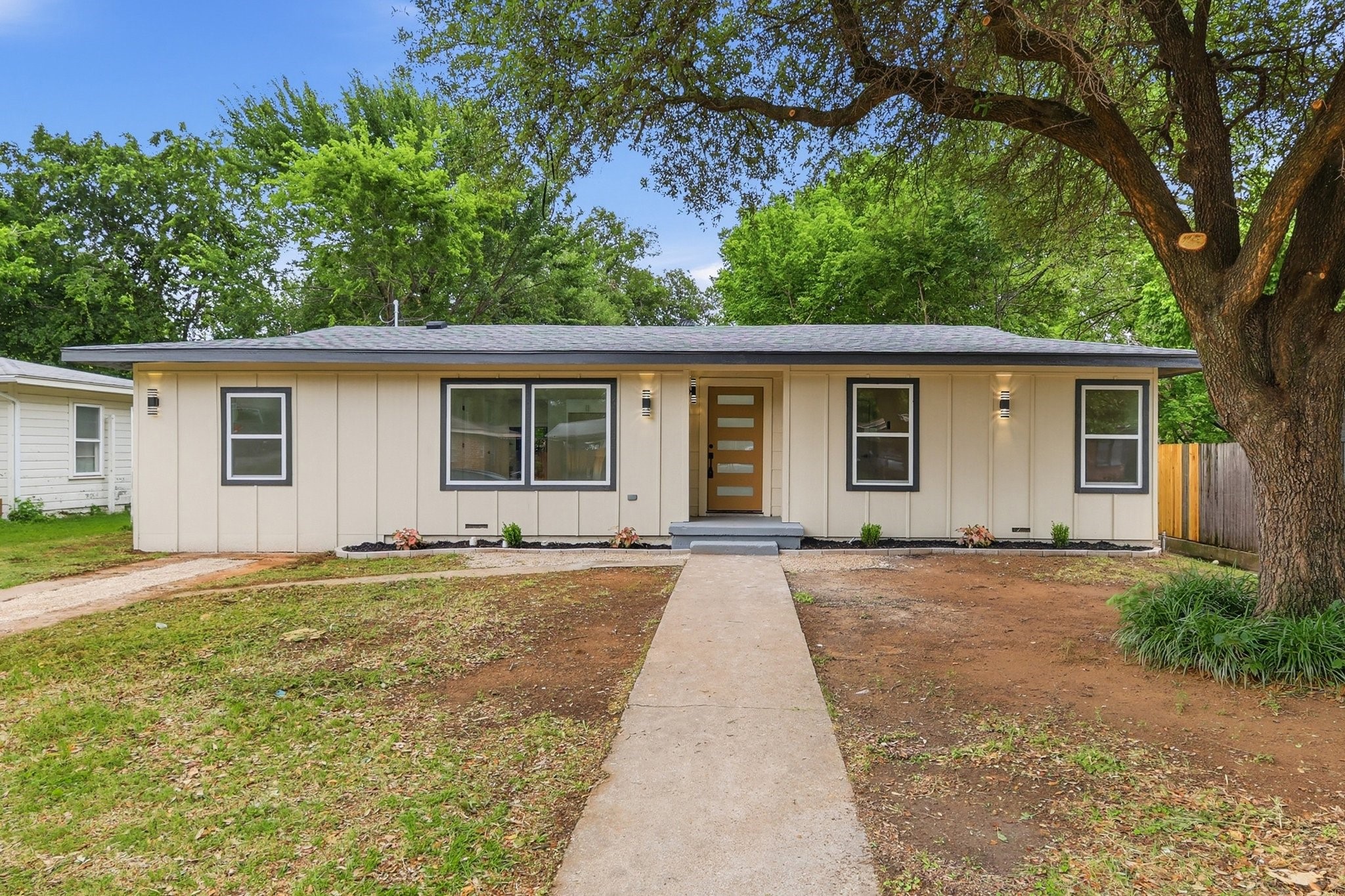 711 Drummond Drive Arlington TX 76012