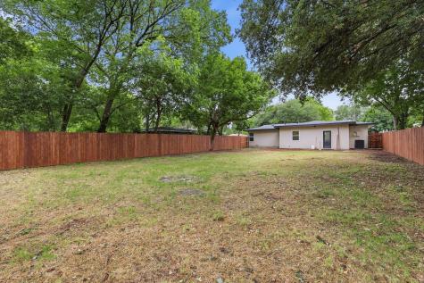 711 Drummond Drive Arlington TX 76012