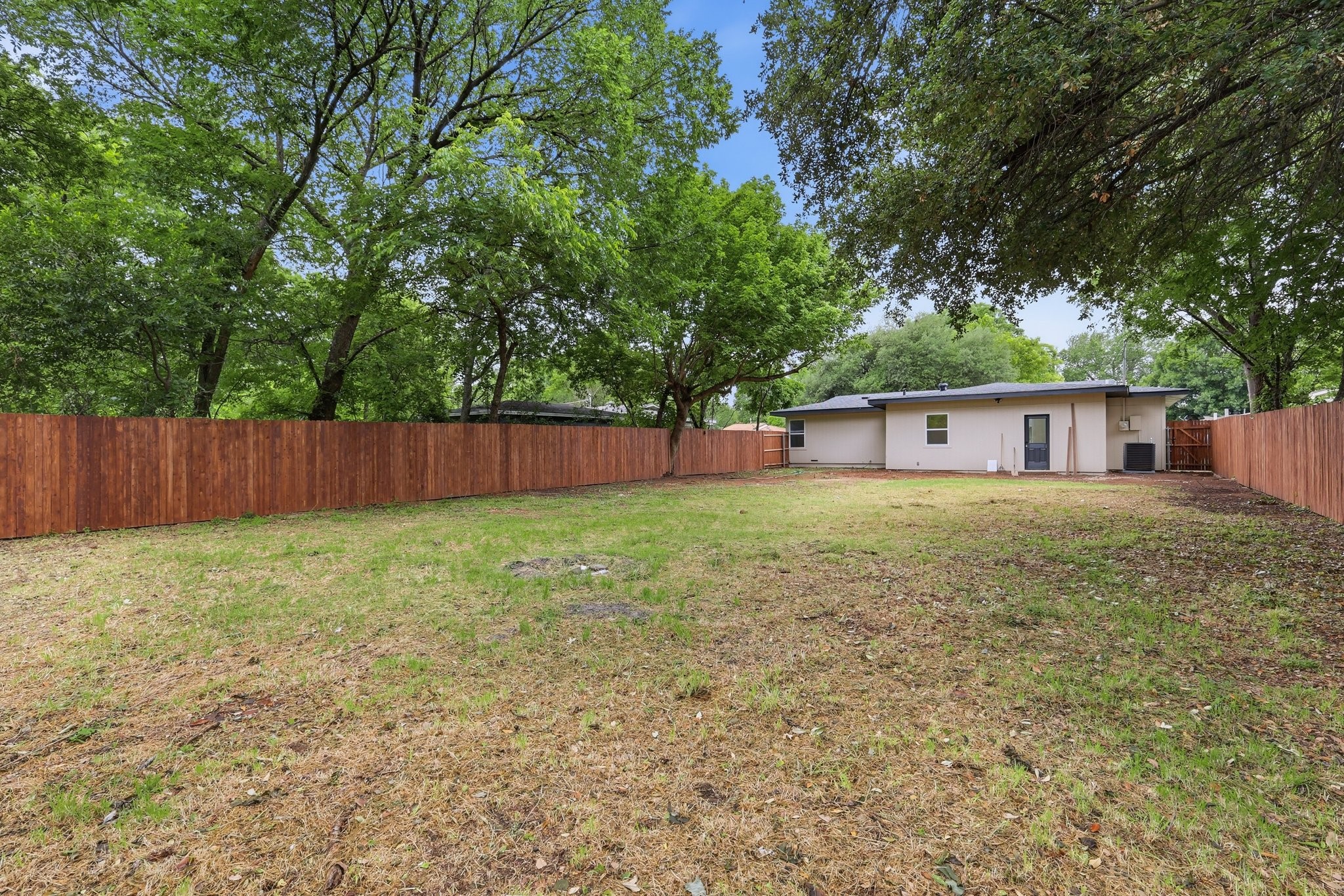 711 Drummond Drive Arlington TX 76012