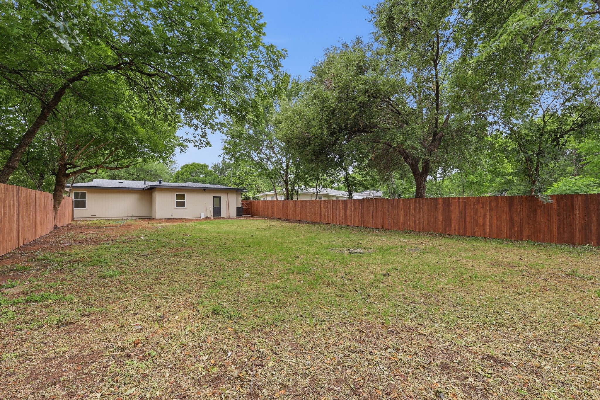 711 Drummond Drive Arlington TX 76012