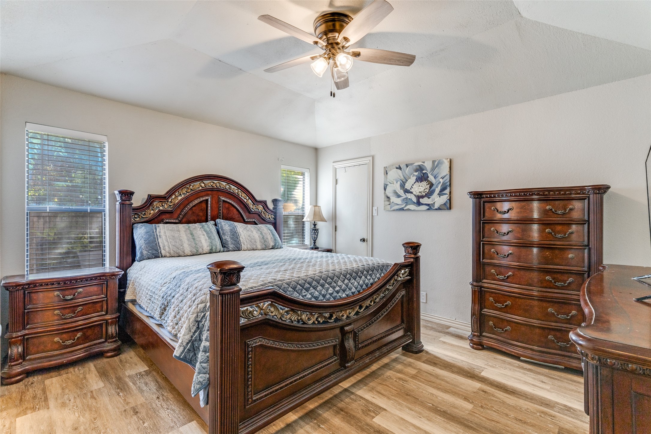 825 Poe Street Azle TX 76020