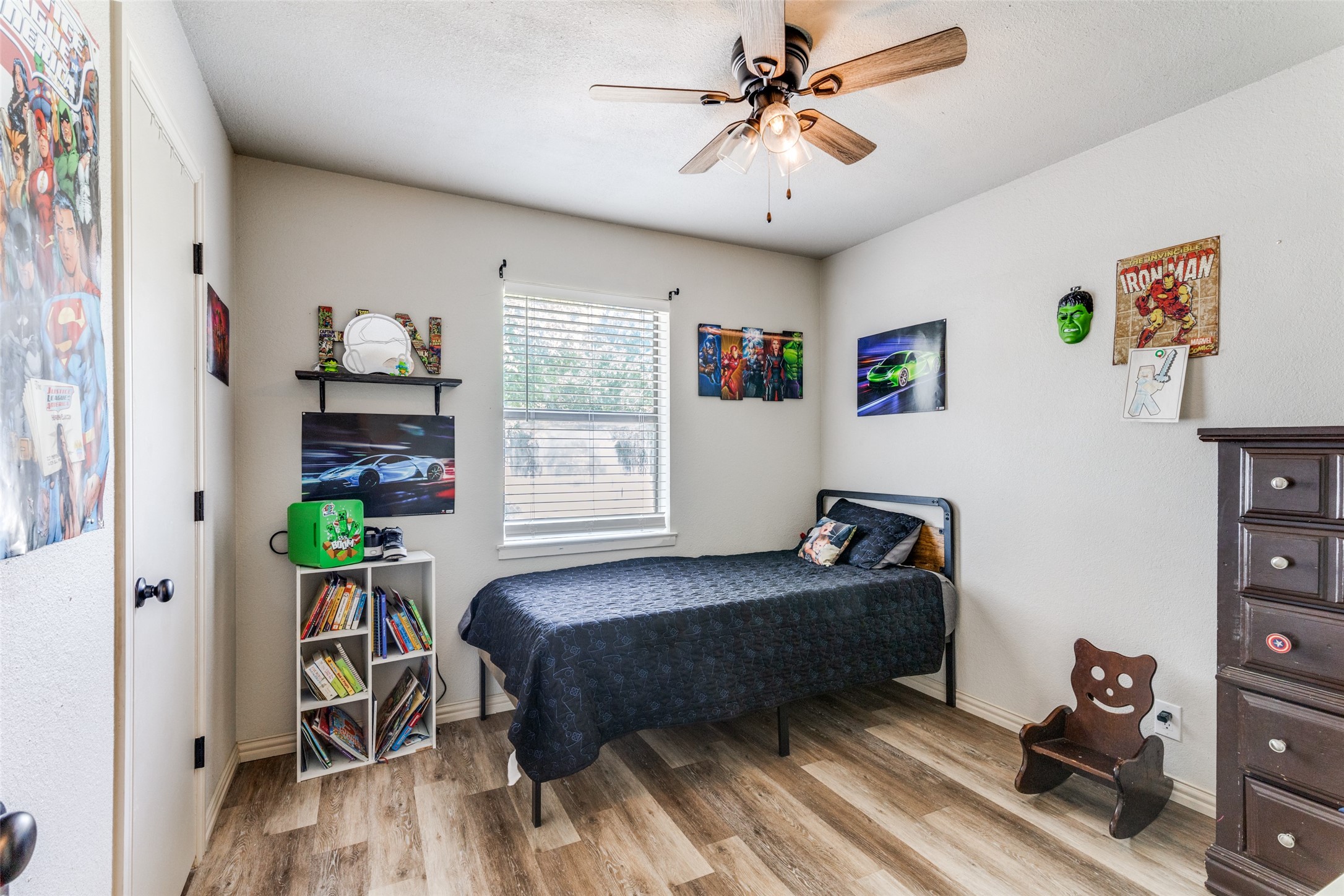 825 Poe Street Azle TX 76020