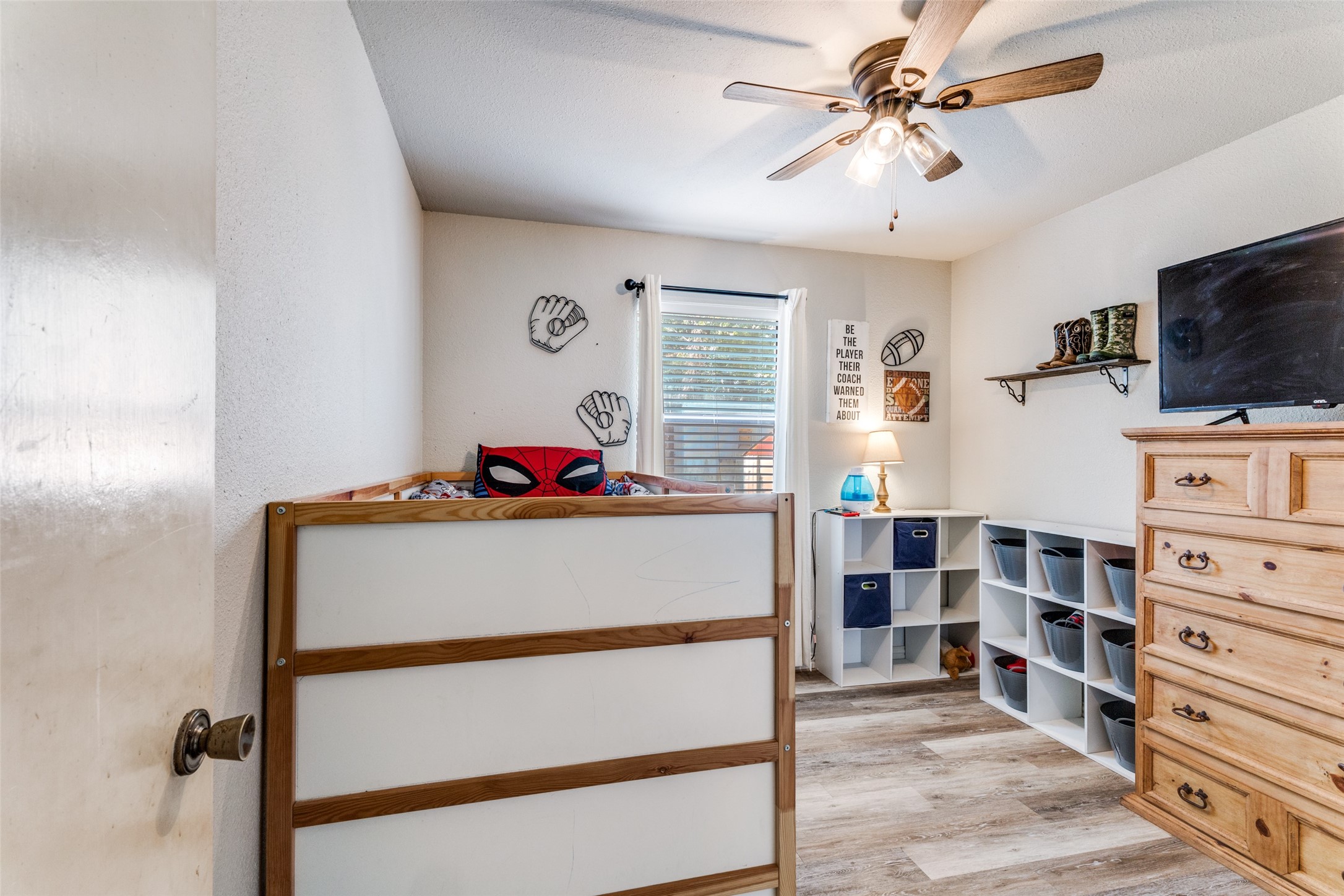 825 Poe Street Azle TX 76020