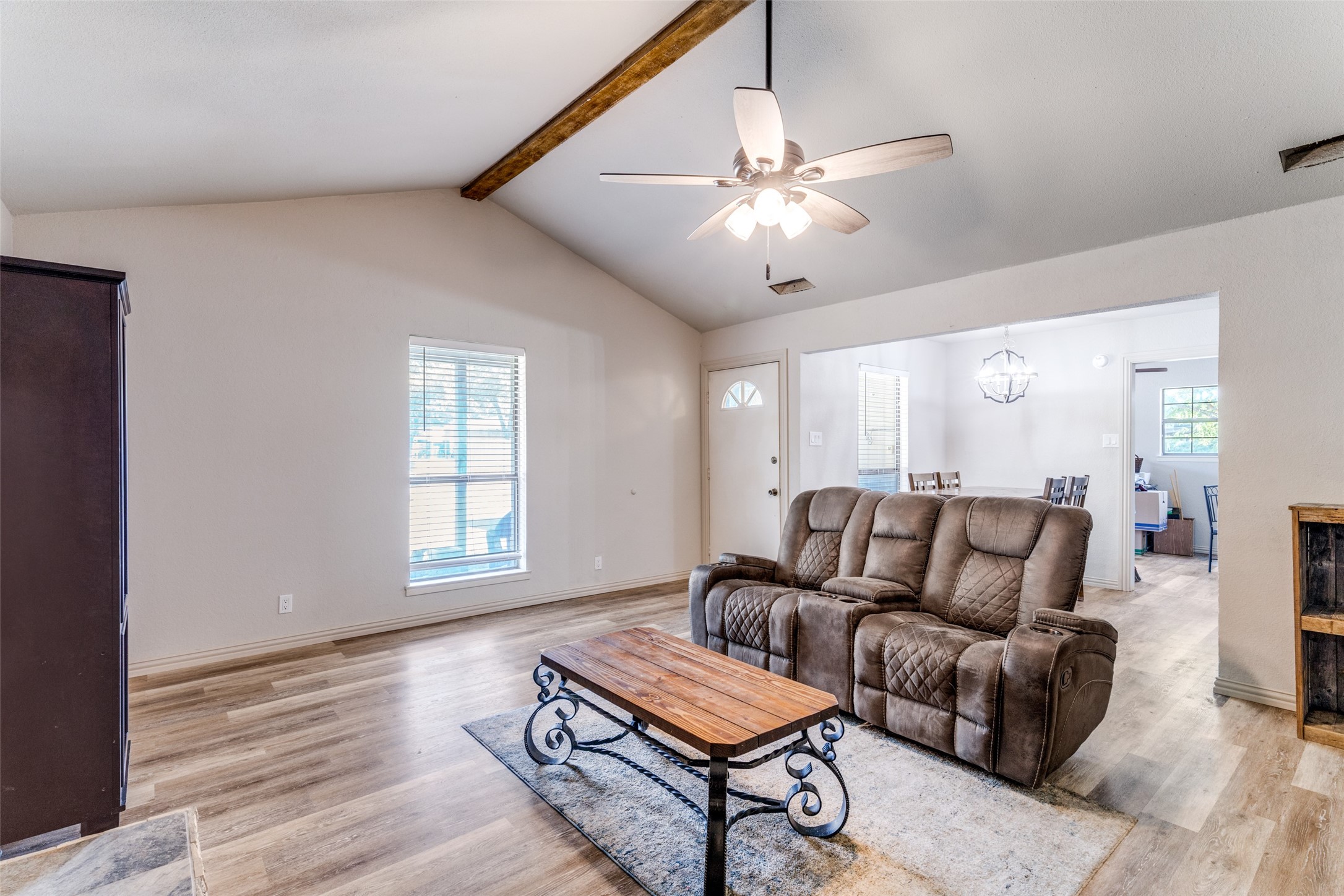 825 Poe Street Azle TX 76020