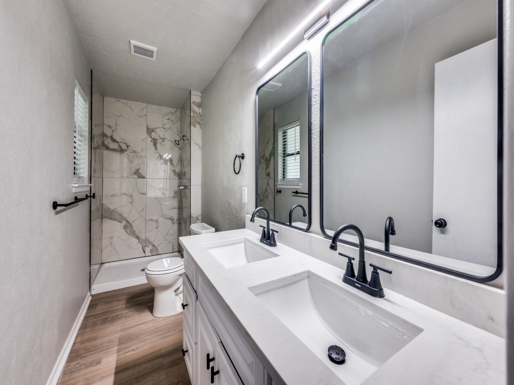 5402 Holly Trail Arlington TX 76016