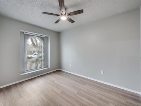 5402 Holly Trail Arlington TX 76016