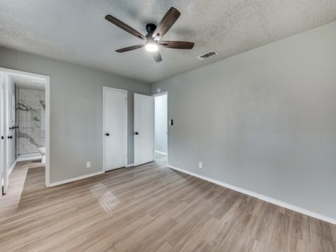 5402 Holly Trail Arlington TX 76016