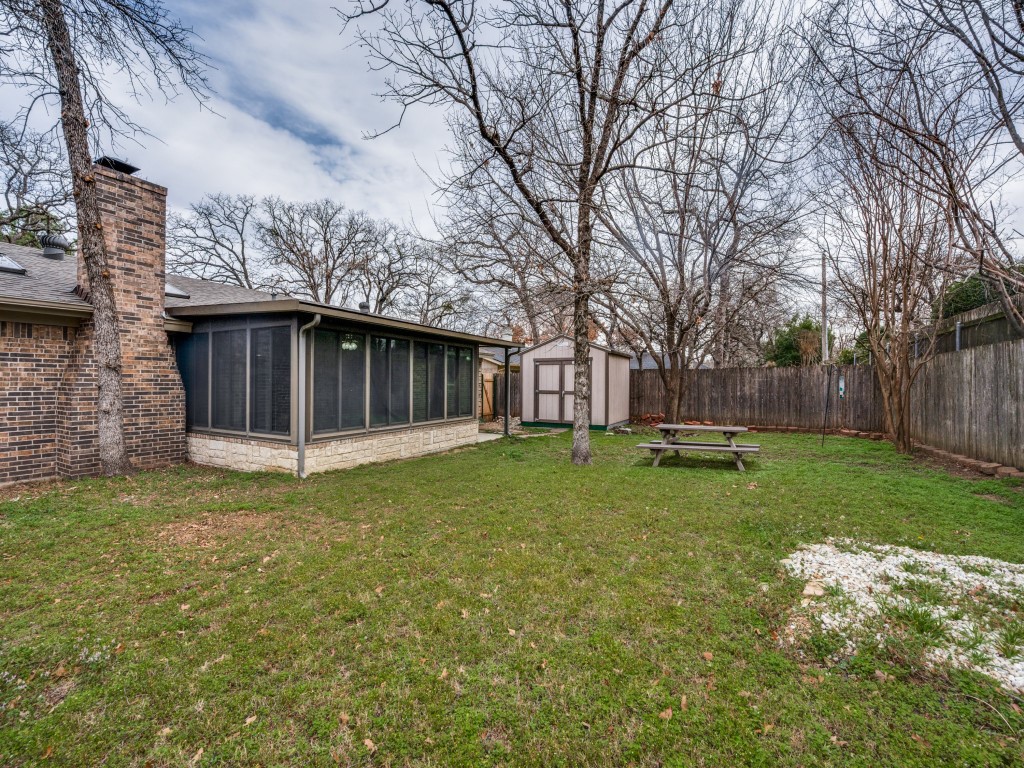 5402 Holly Trail Arlington TX 76016