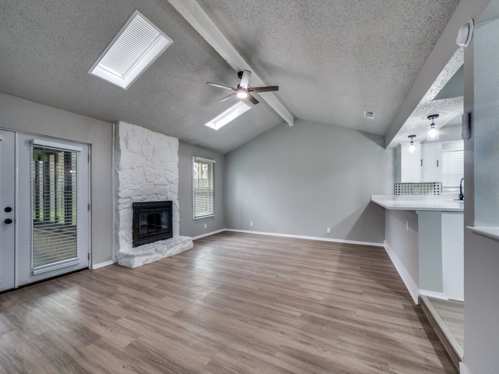 5402 Holly Trail Arlington TX 76016