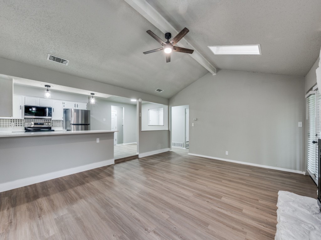 5402 Holly Trail Arlington TX 76016