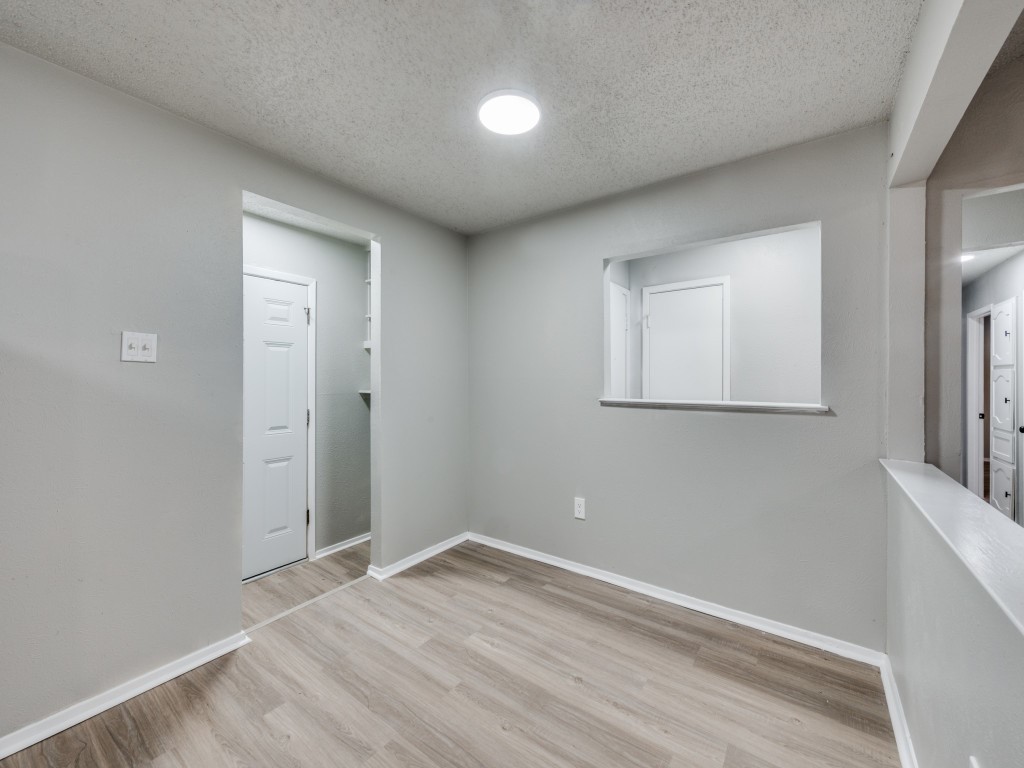 5402 Holly Trail Arlington TX 76016