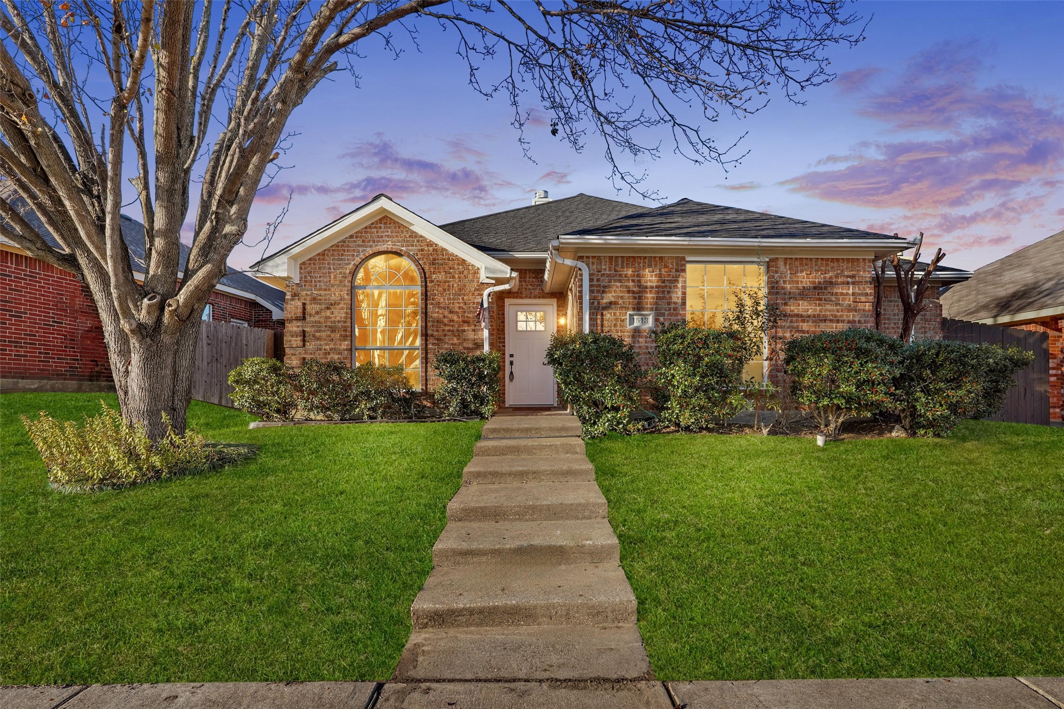 1513 Jessica Lane Mesquite TX 75149