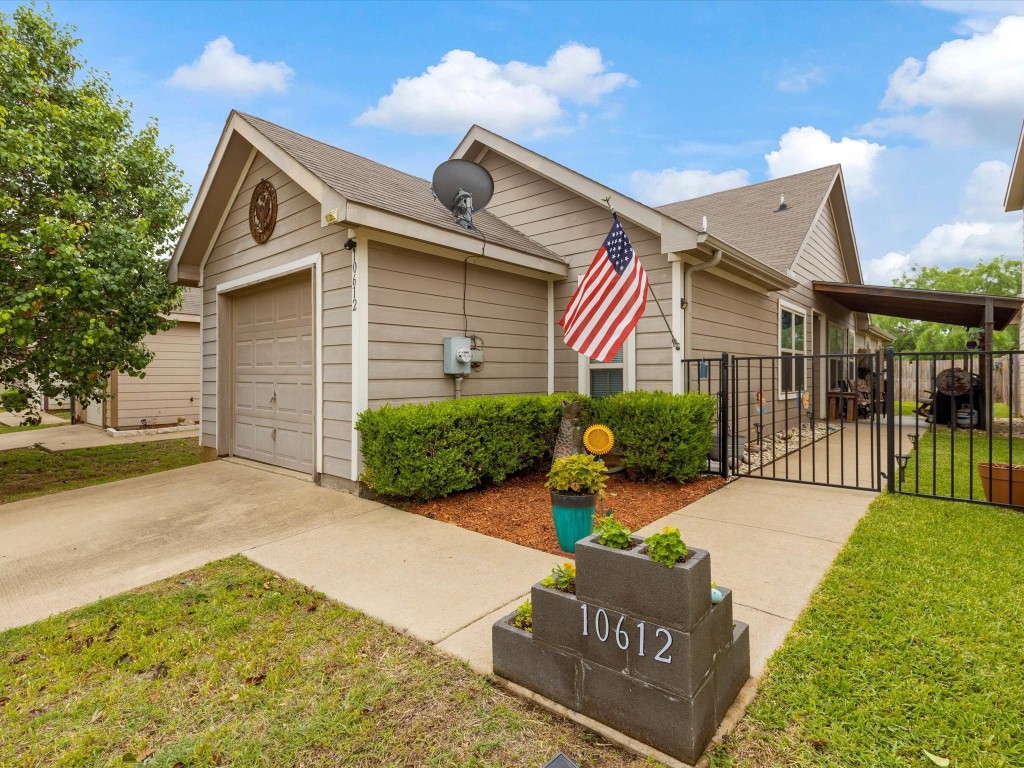 10612 Many Oaks Drive Fort Worth TX 76140