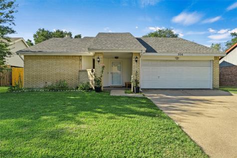 306 Kalmia Drive Arlington TX 76018